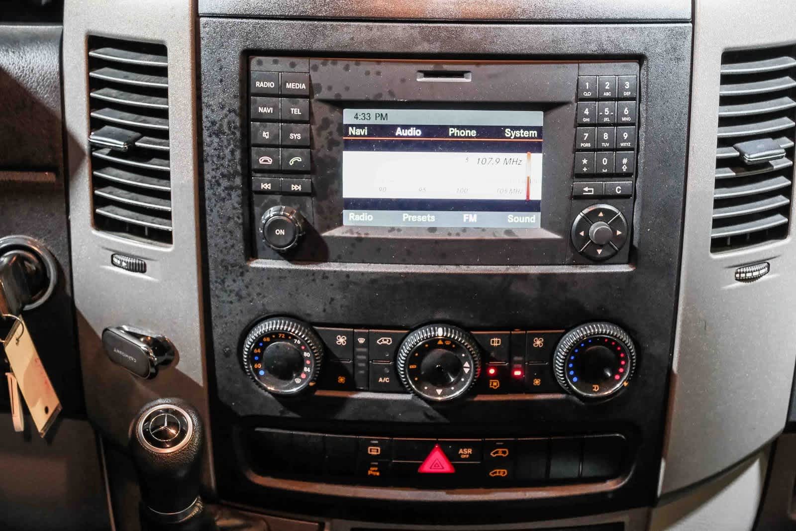 Thumbnail: 2016 Mercedes-Benz Sprinter - 15