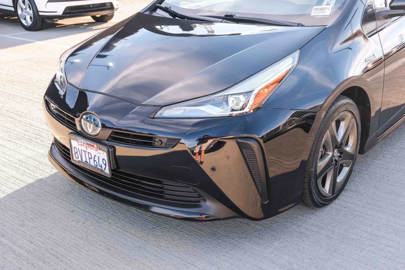 Thumbnail: 2021 Toyota Prius - 11