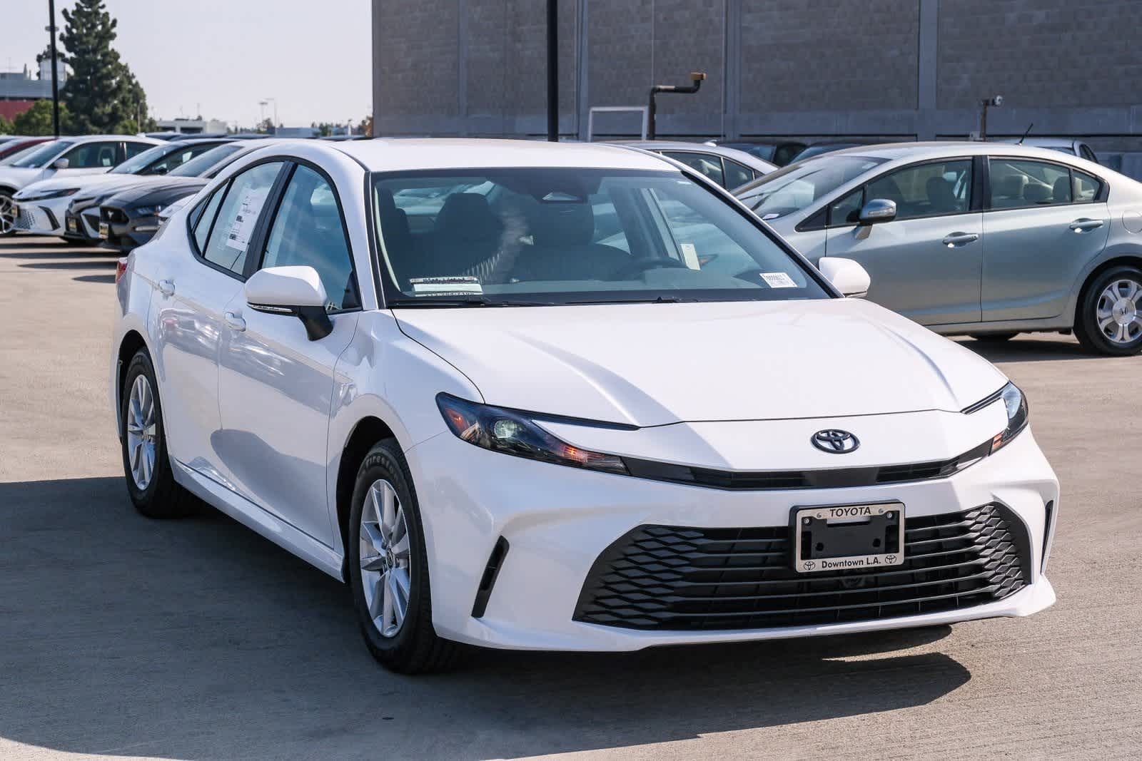 Thumbnail: 2026 Toyota Camry - 3