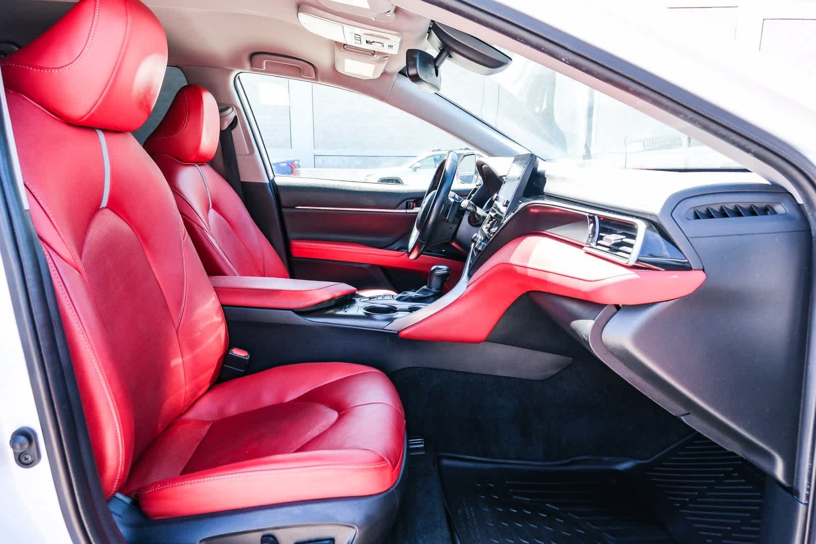 Thumbnail: 2021 Toyota Camry - 18