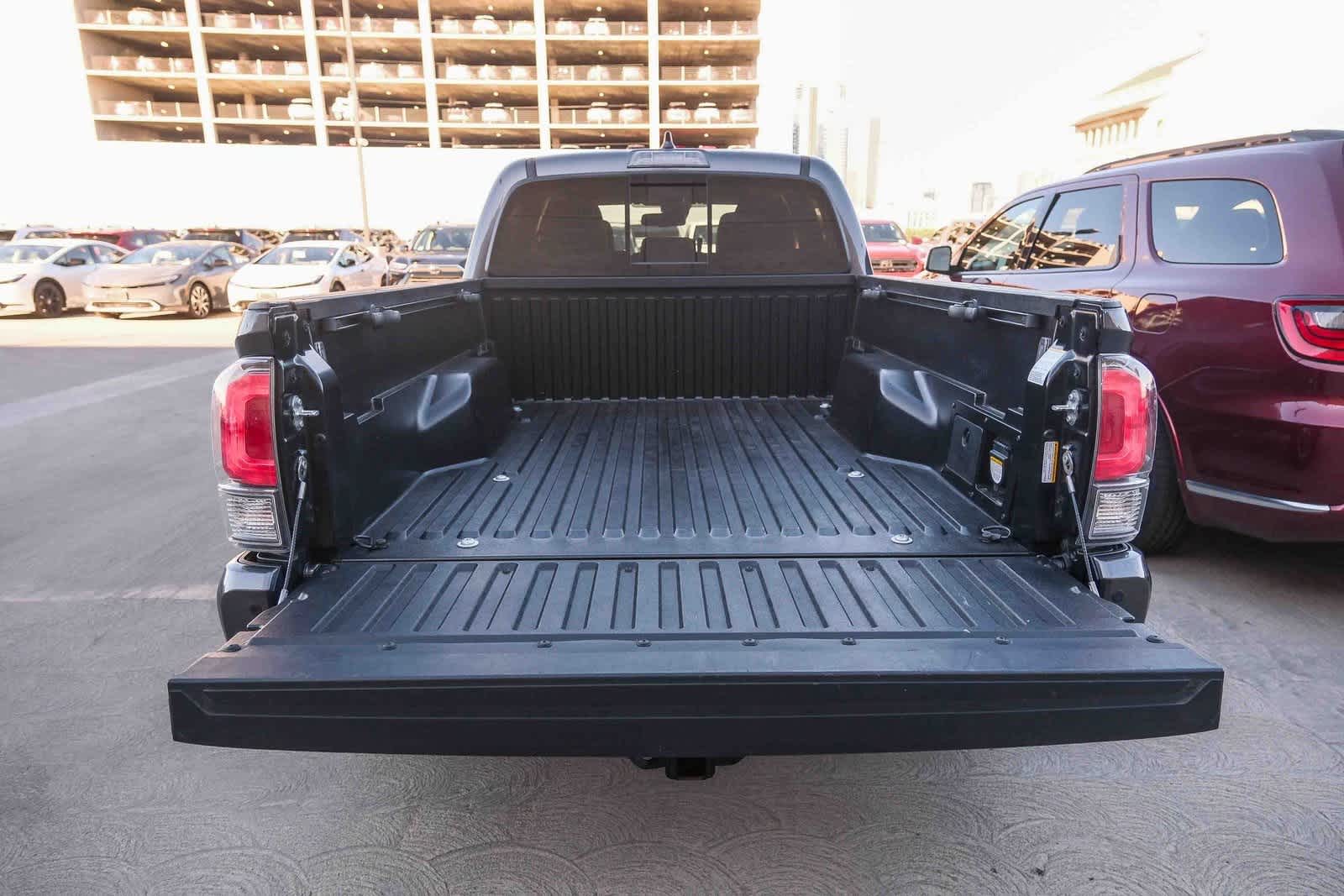 Thumbnail: 2021 Toyota Tacoma - 27