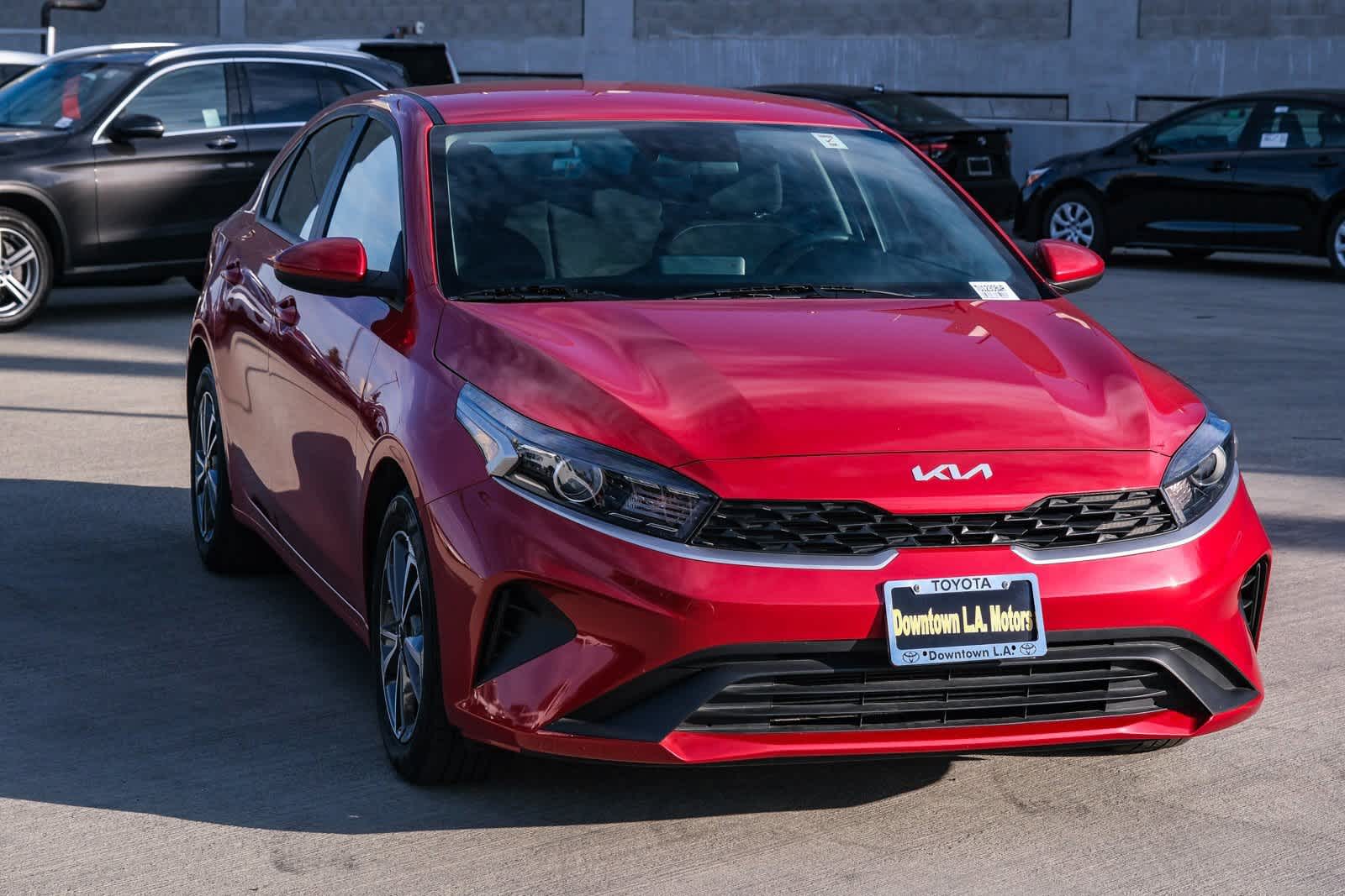 Thumbnail: 2024 Kia Forte - 3