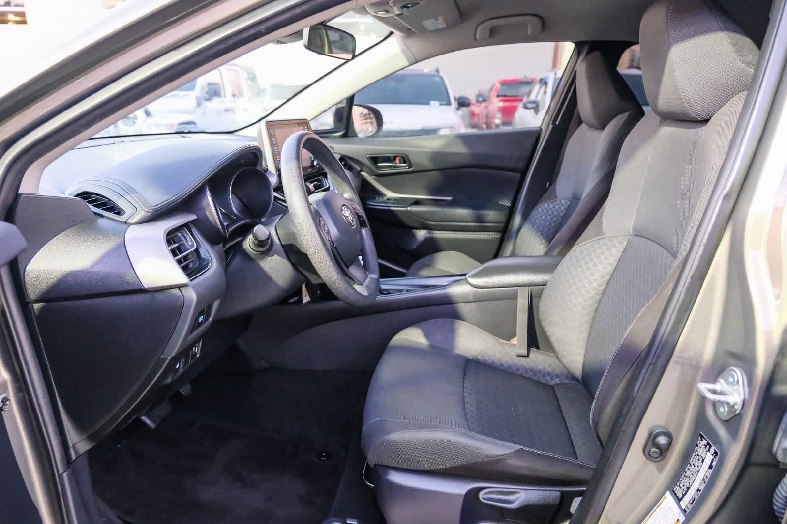 Thumbnail: 2021 Toyota C-HR - 19