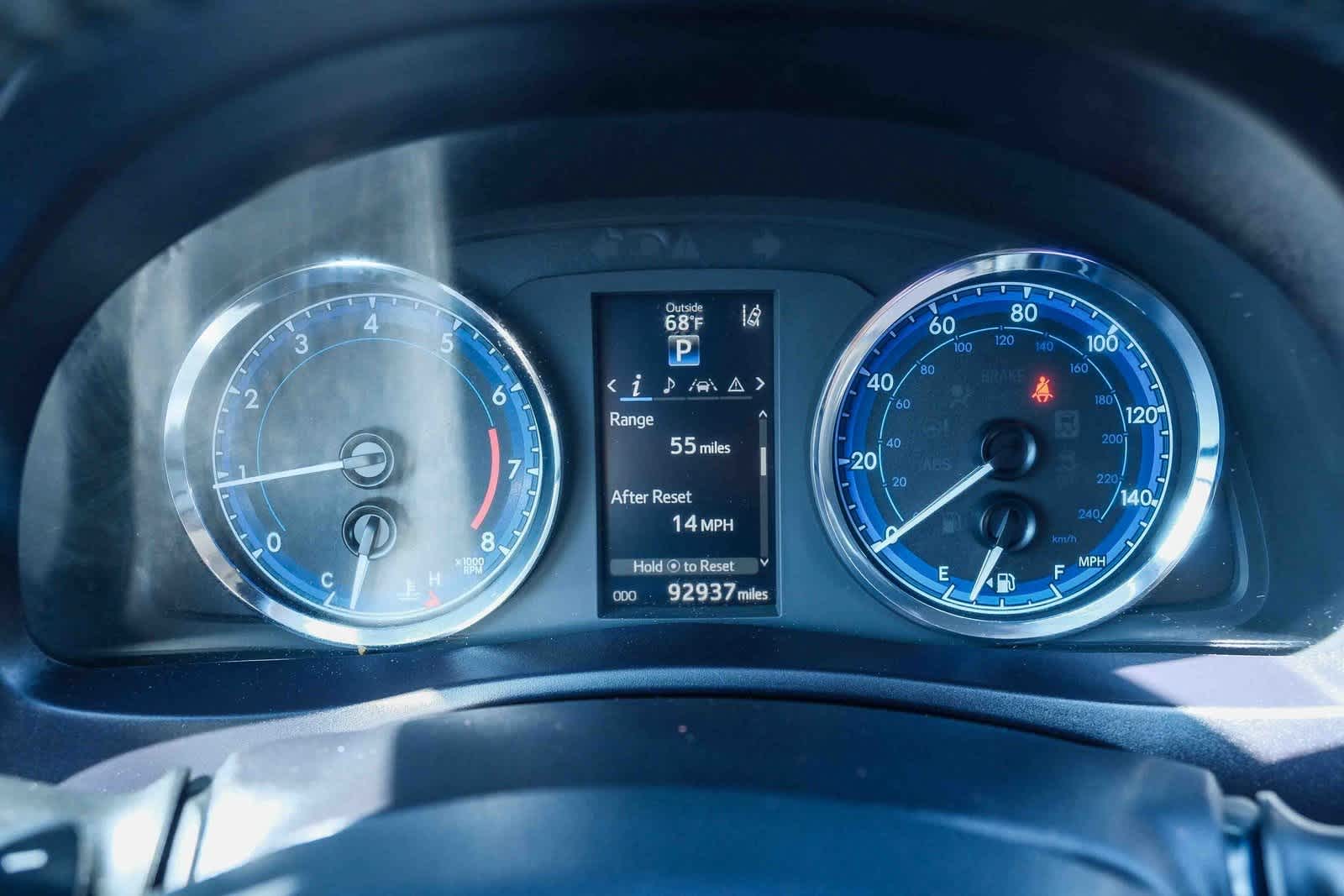 Thumbnail: 2017 Toyota Corolla - 25