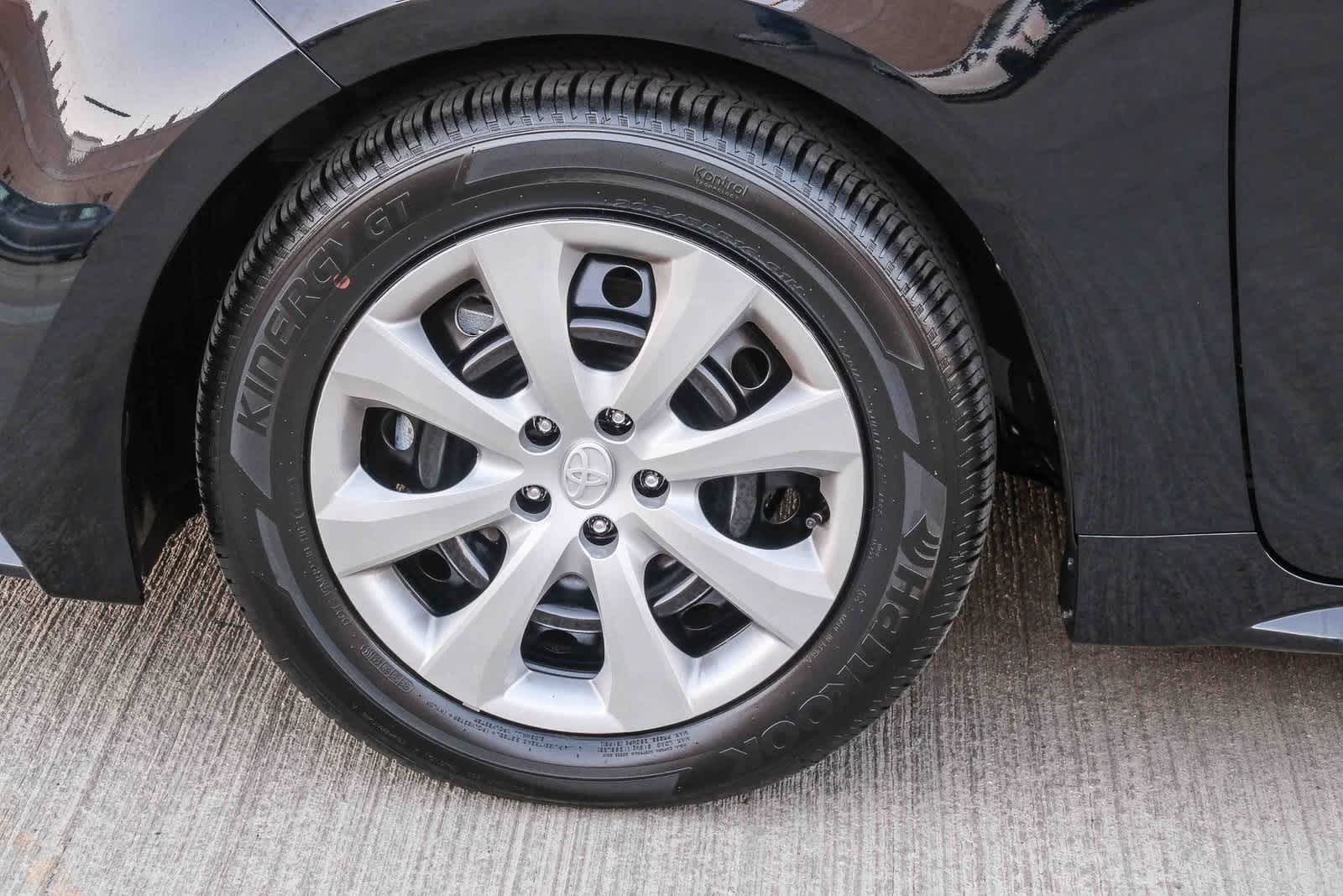 Thumbnail: 2025 Toyota Corolla - 10