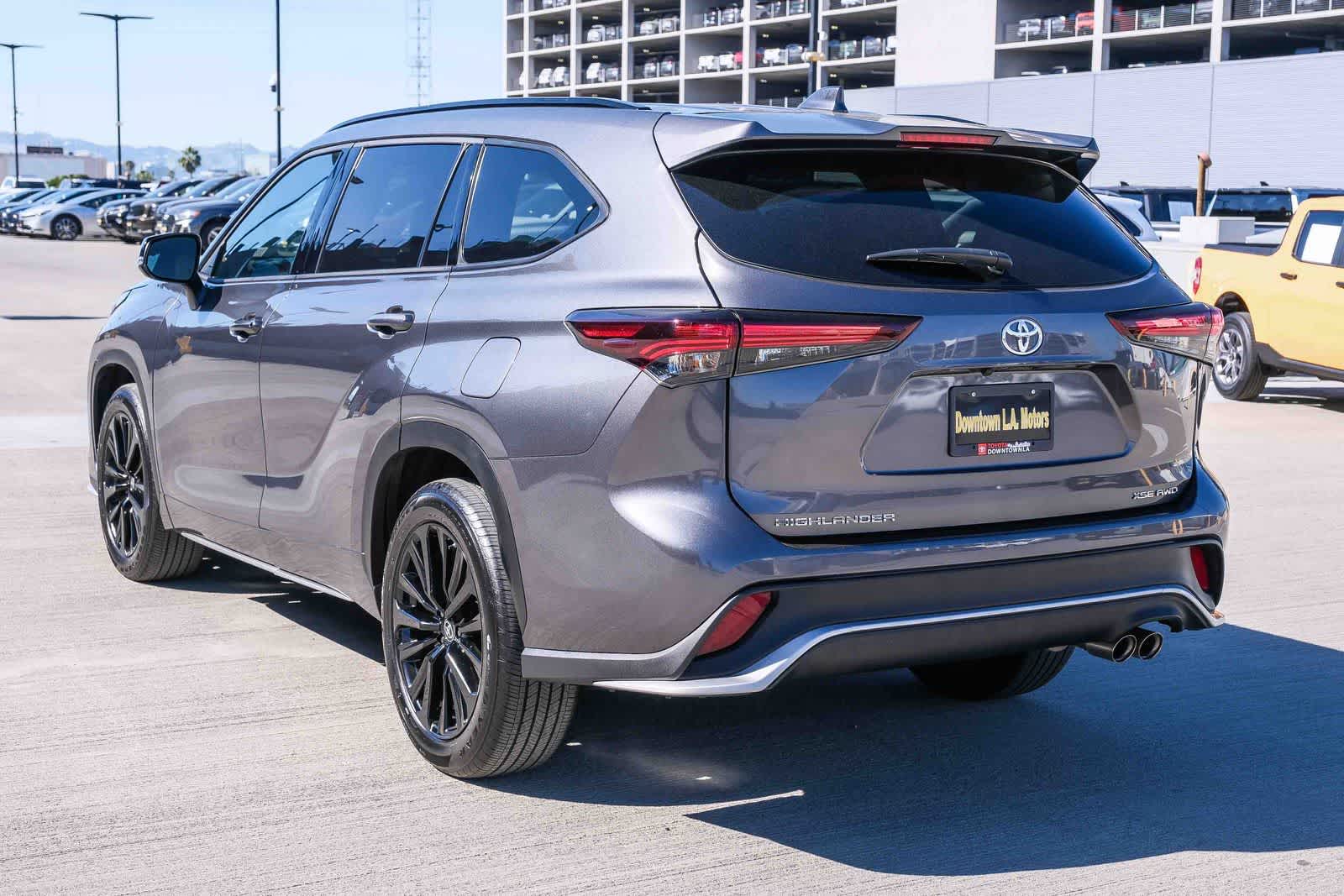 Thumbnail: 2025 Toyota Highlander - 6