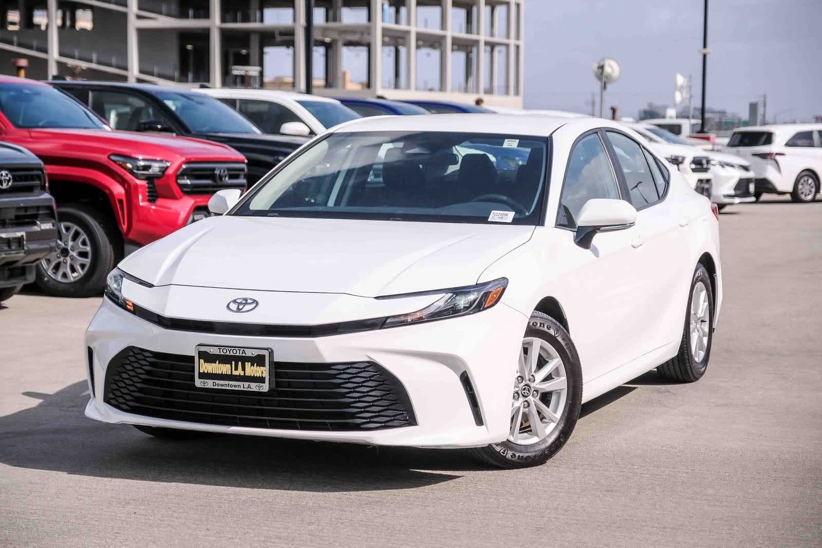 Thumbnail: 2025 Toyota Camry - 1