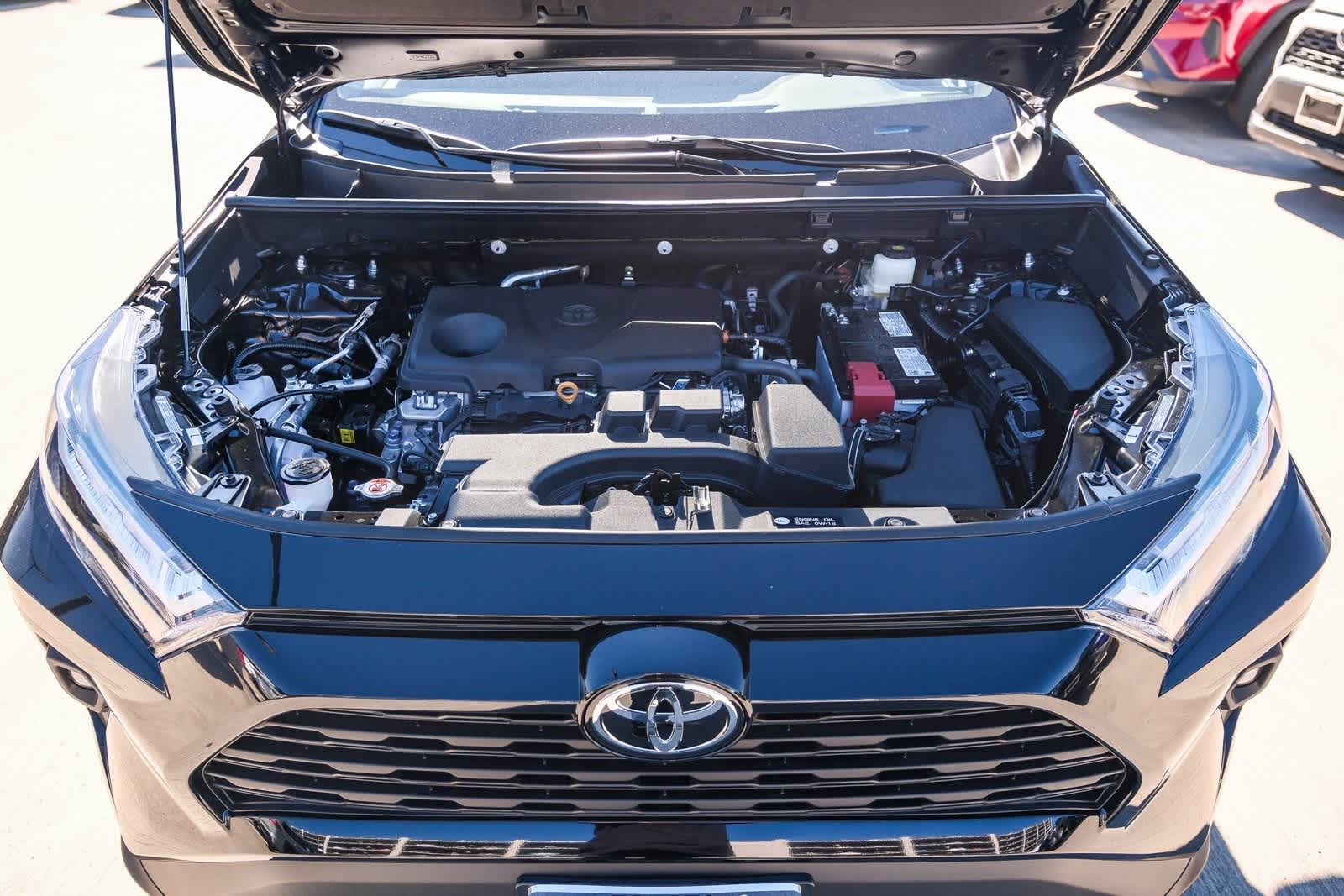 Thumbnail: 2025 Toyota RAV4 - 28