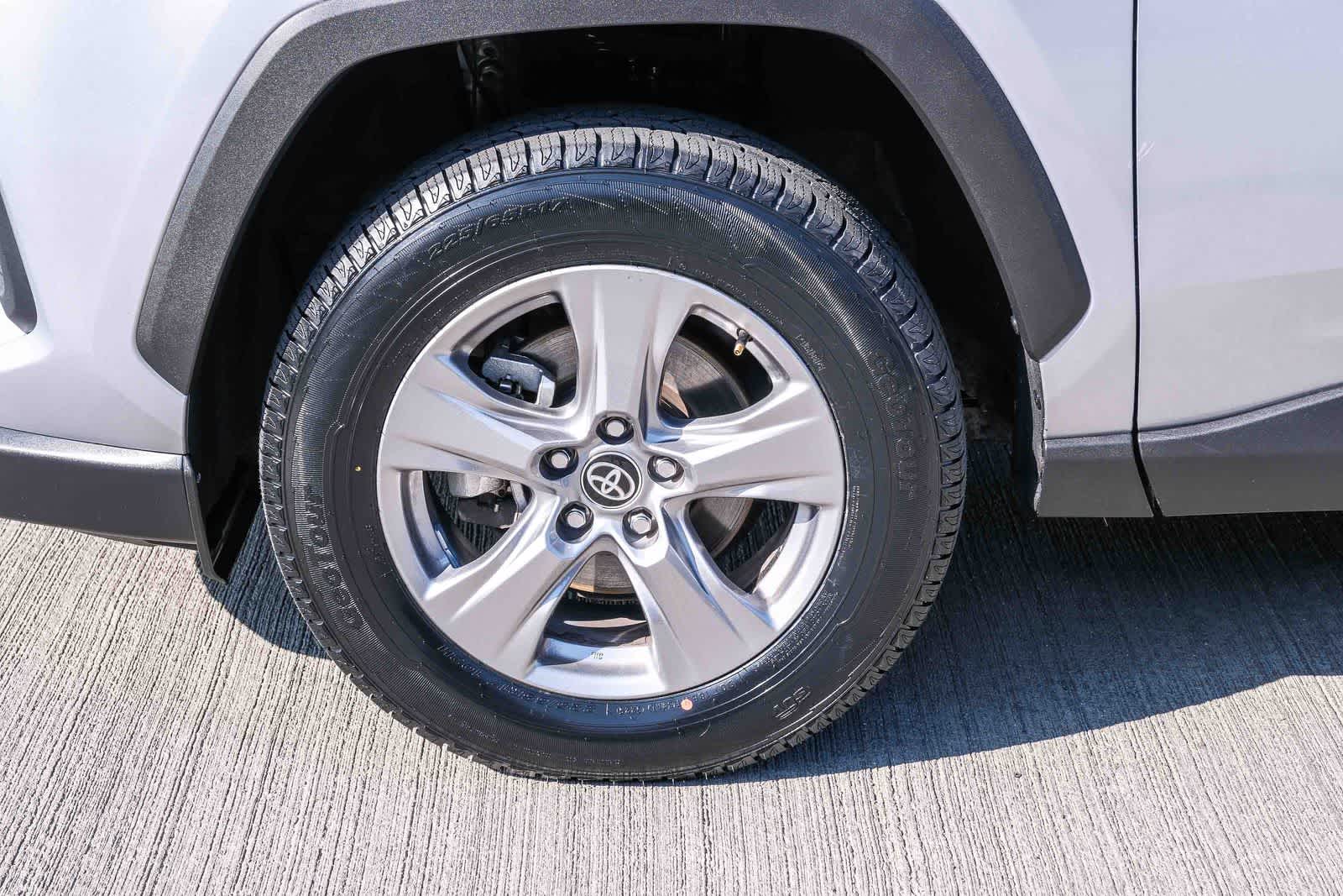 Thumbnail: 2024 Toyota RAV4 - 10