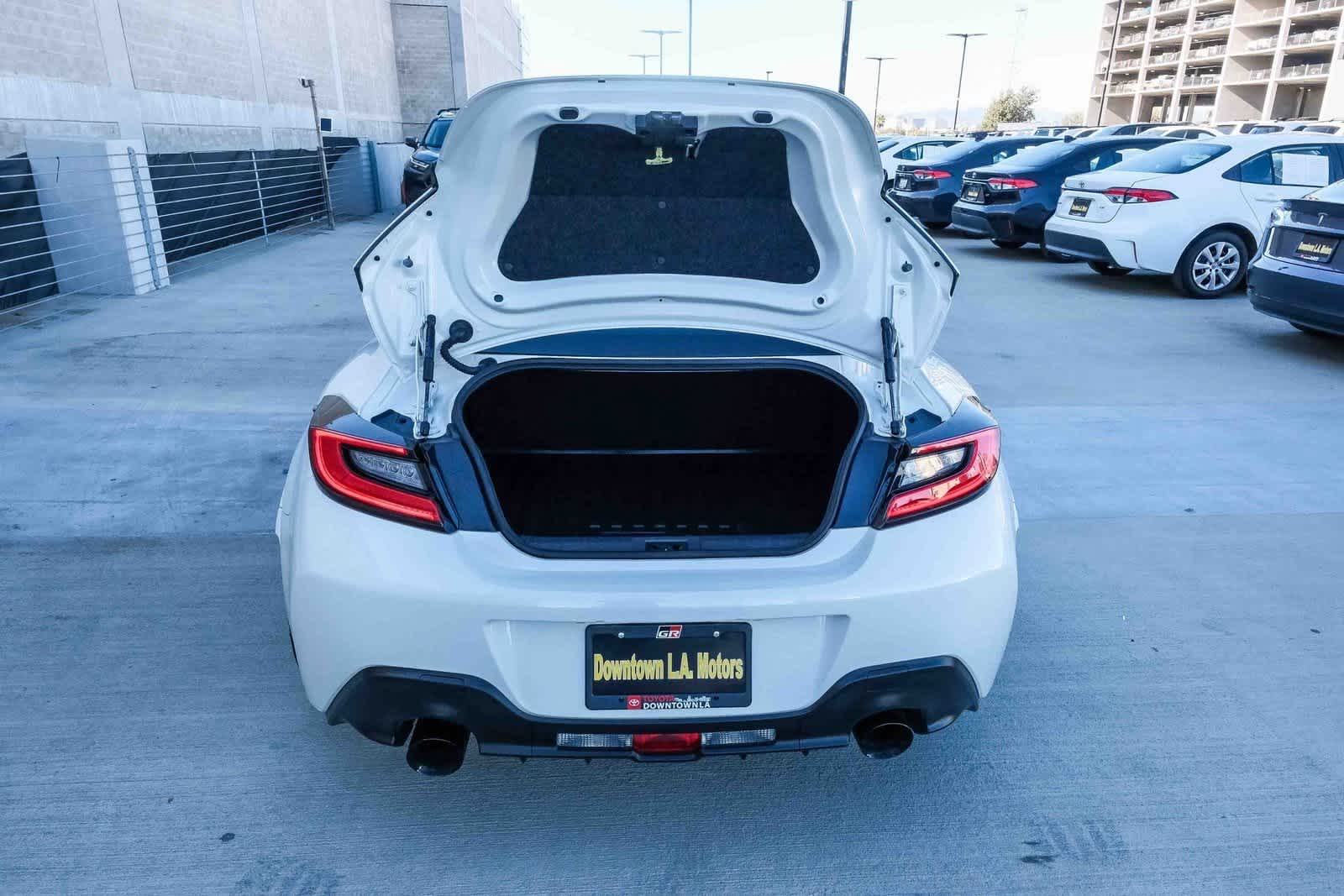 Thumbnail: 2025 Toyota GR86 - 27