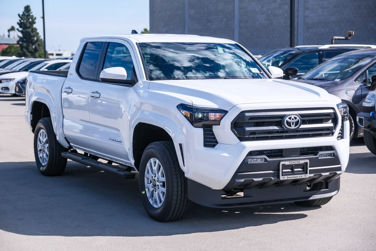Thumbnail: 2025 Toyota Tacoma - 3