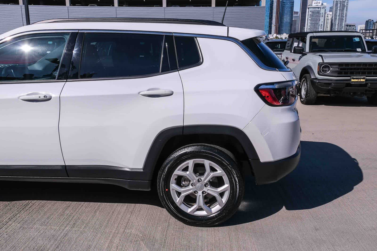 Thumbnail: 2024 Jeep Compass - 8