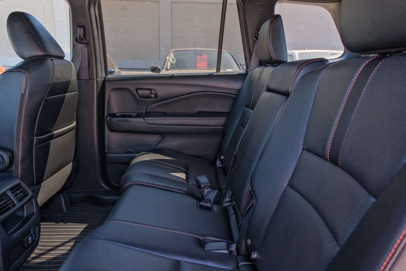 Thumbnail: 2023 Honda Passport - 17