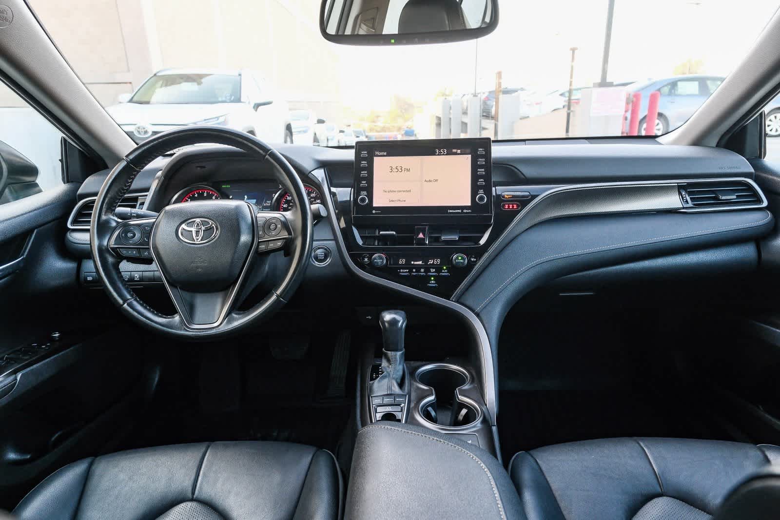 Thumbnail: 2022 Toyota Camry - 13