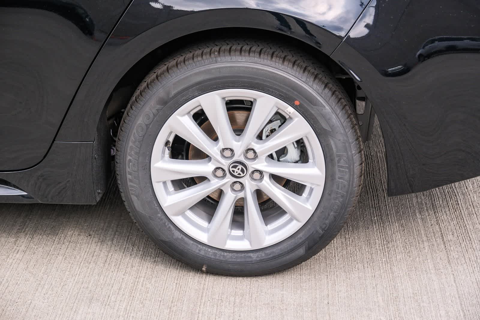 Thumbnail: 2025 Toyota Corolla - 9