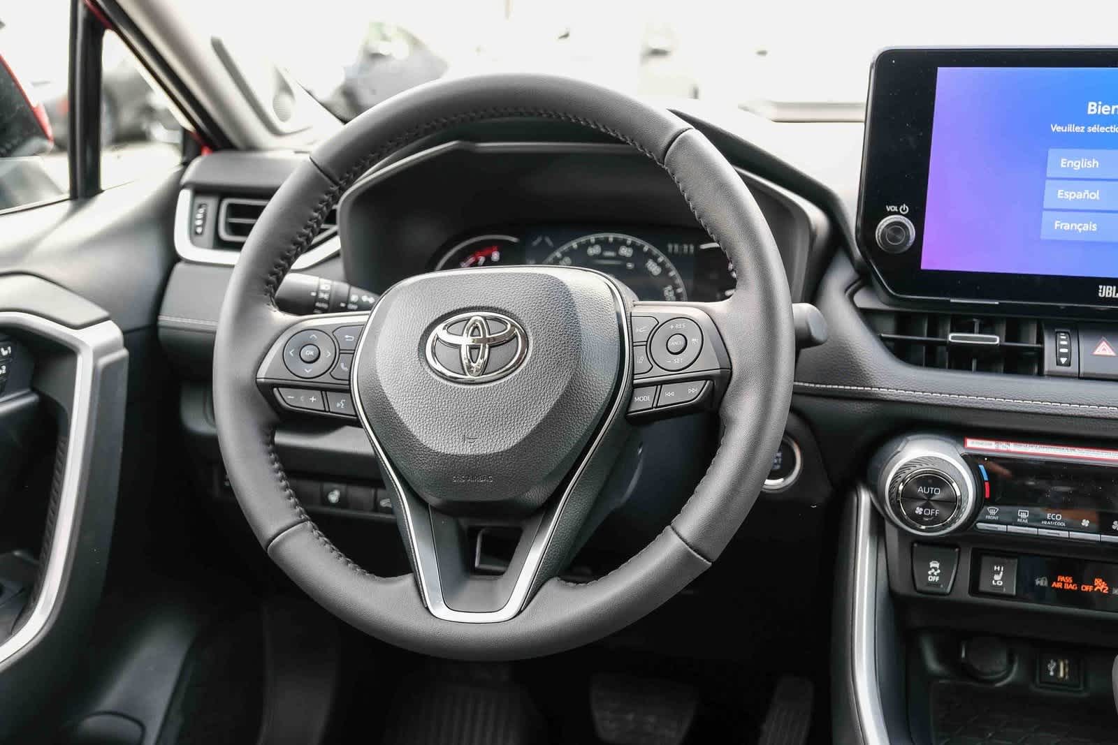 Thumbnail: 2025 Toyota RAV4 - 17