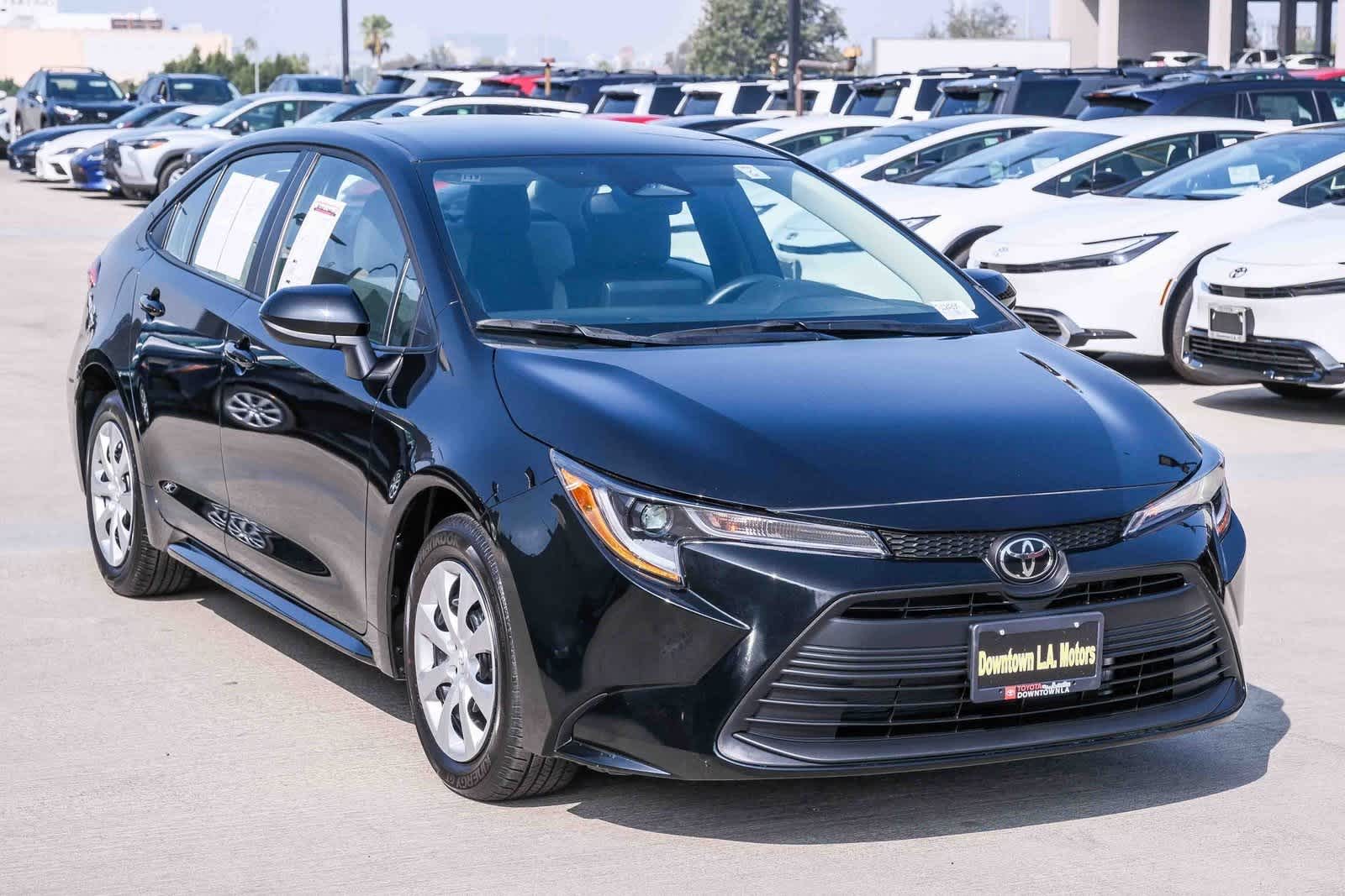 Thumbnail: 2025 Toyota Corolla - 3