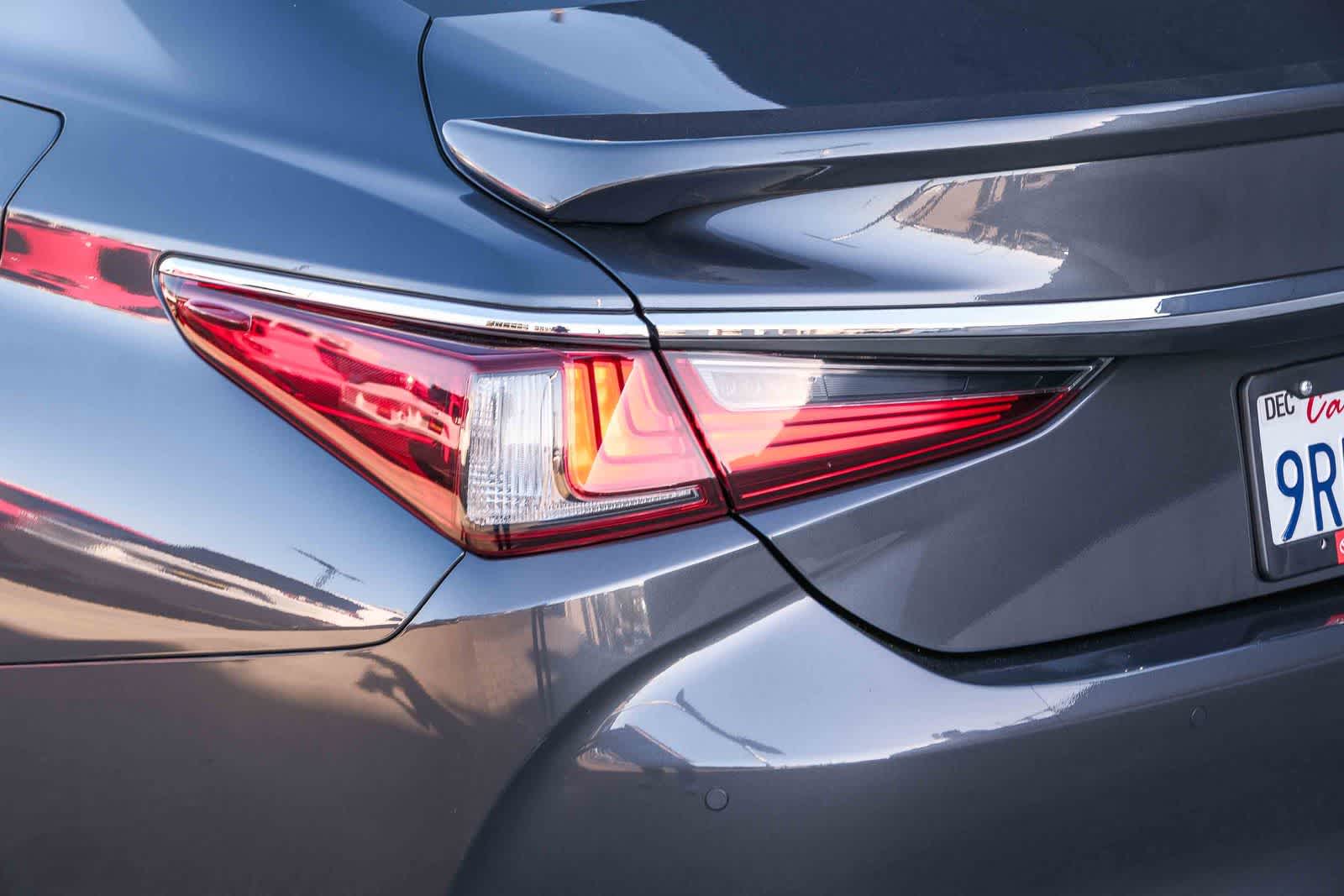 Thumbnail: 2025 Lexus ES - 6