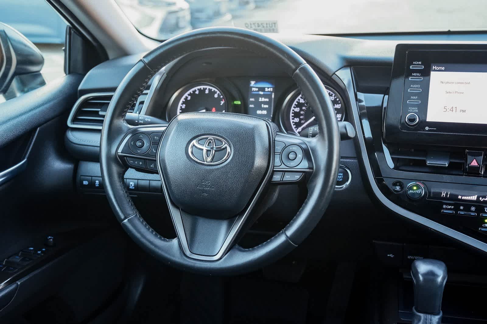 Thumbnail: 2022 Toyota Camry - 17