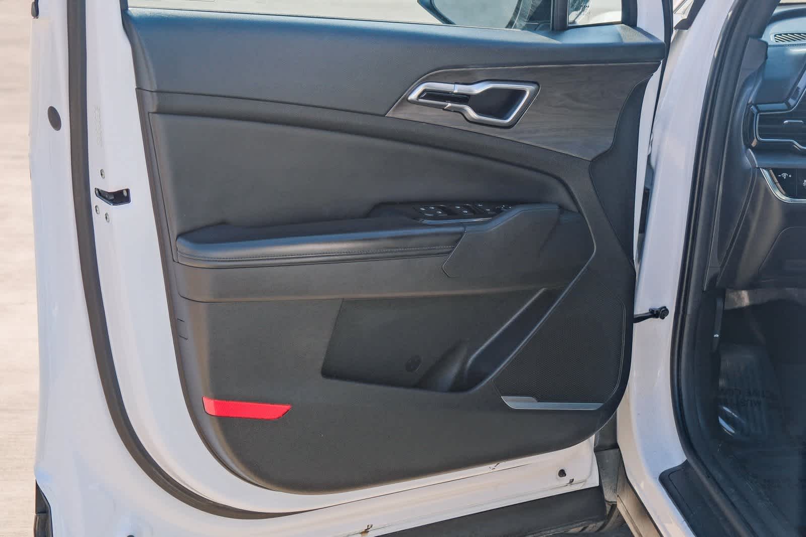 Thumbnail: 2023 Kia Sportage - 19