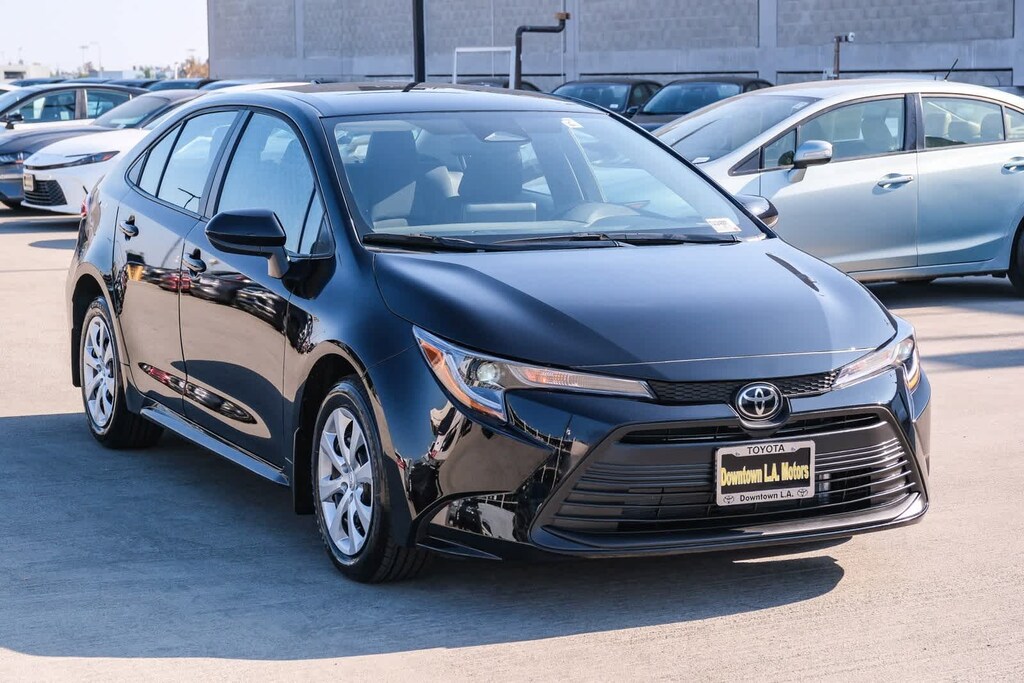 Certified 2025 Toyota Corolla LE Sedan