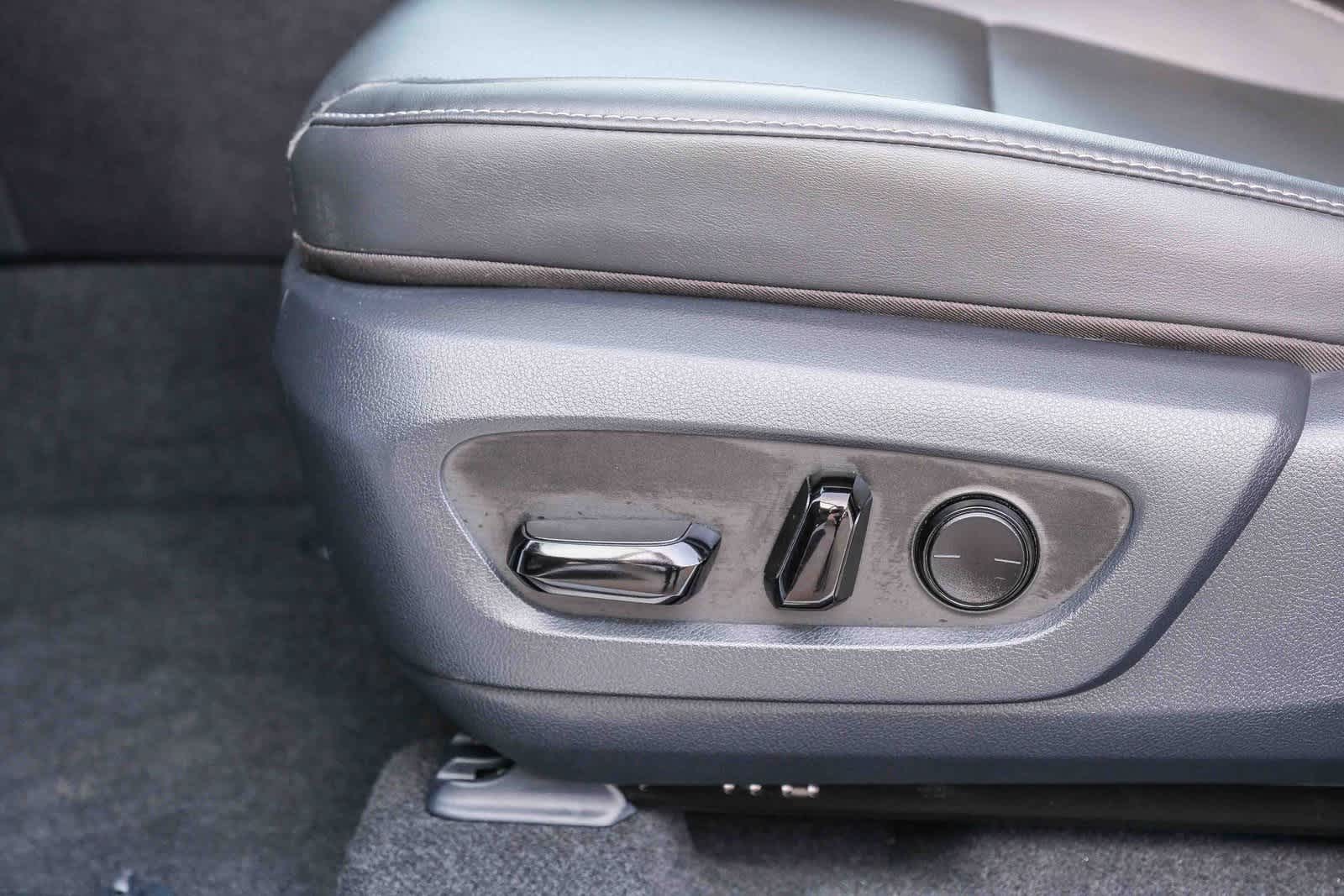 Thumbnail: 2024 Lexus RX - 20