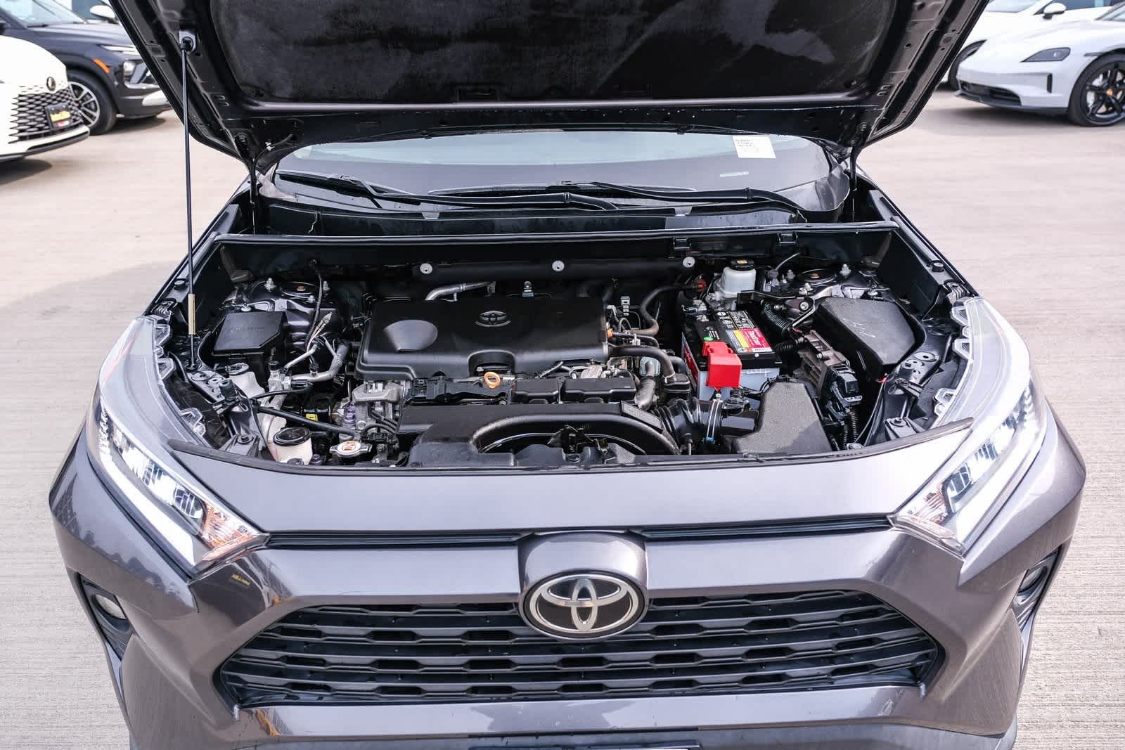 Thumbnail: 2020 Toyota RAV4 - 23