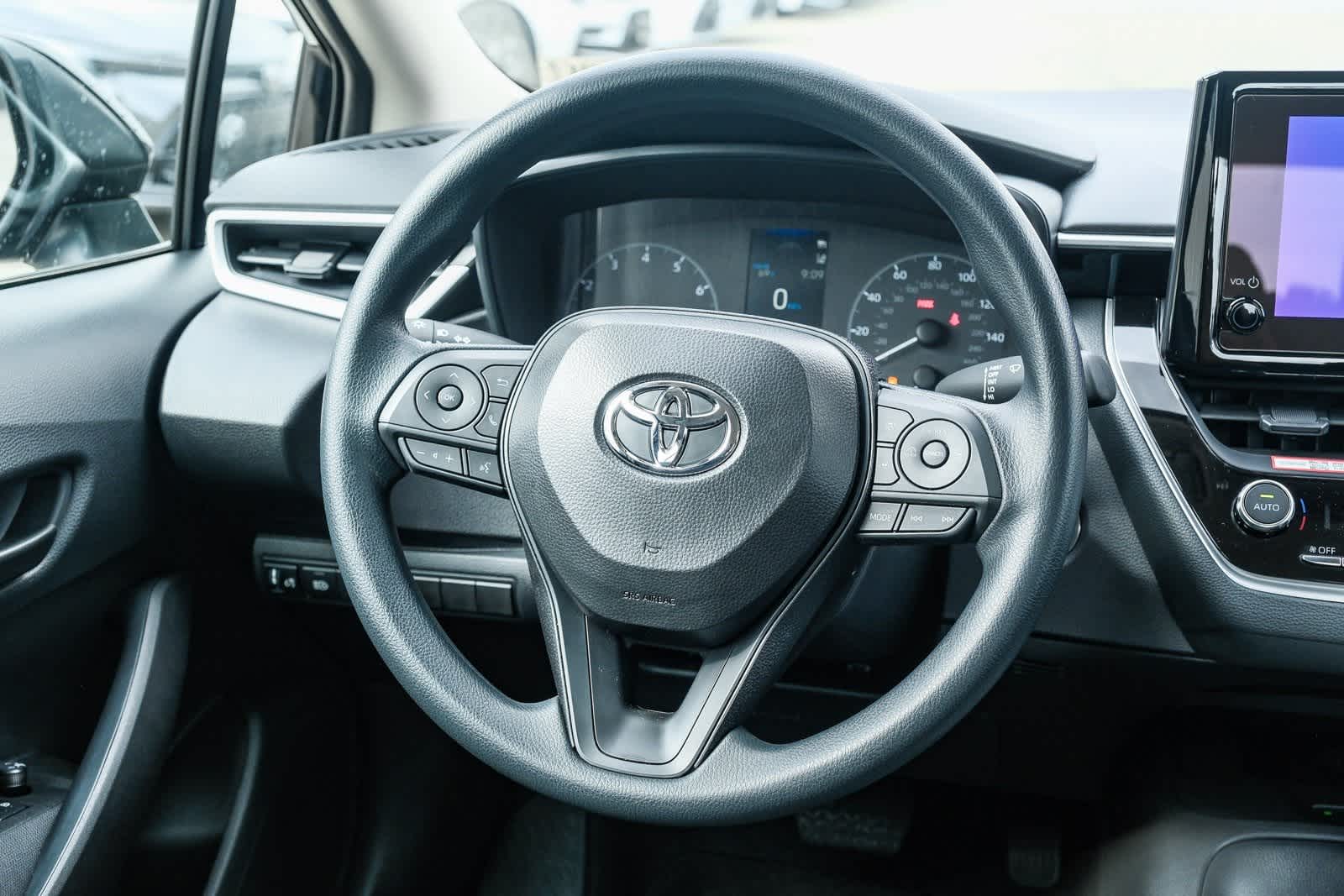 Thumbnail: 2025 Toyota Corolla - 17