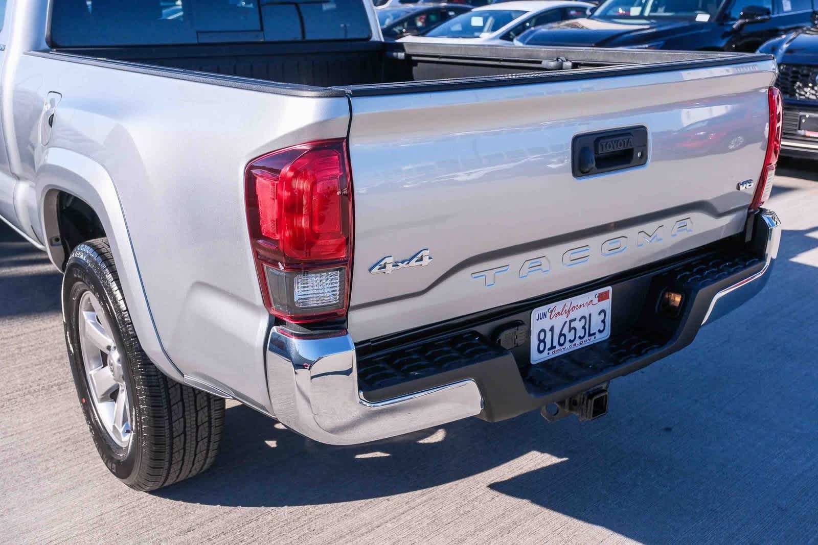 Thumbnail: 2022 Toyota Tacoma - 8