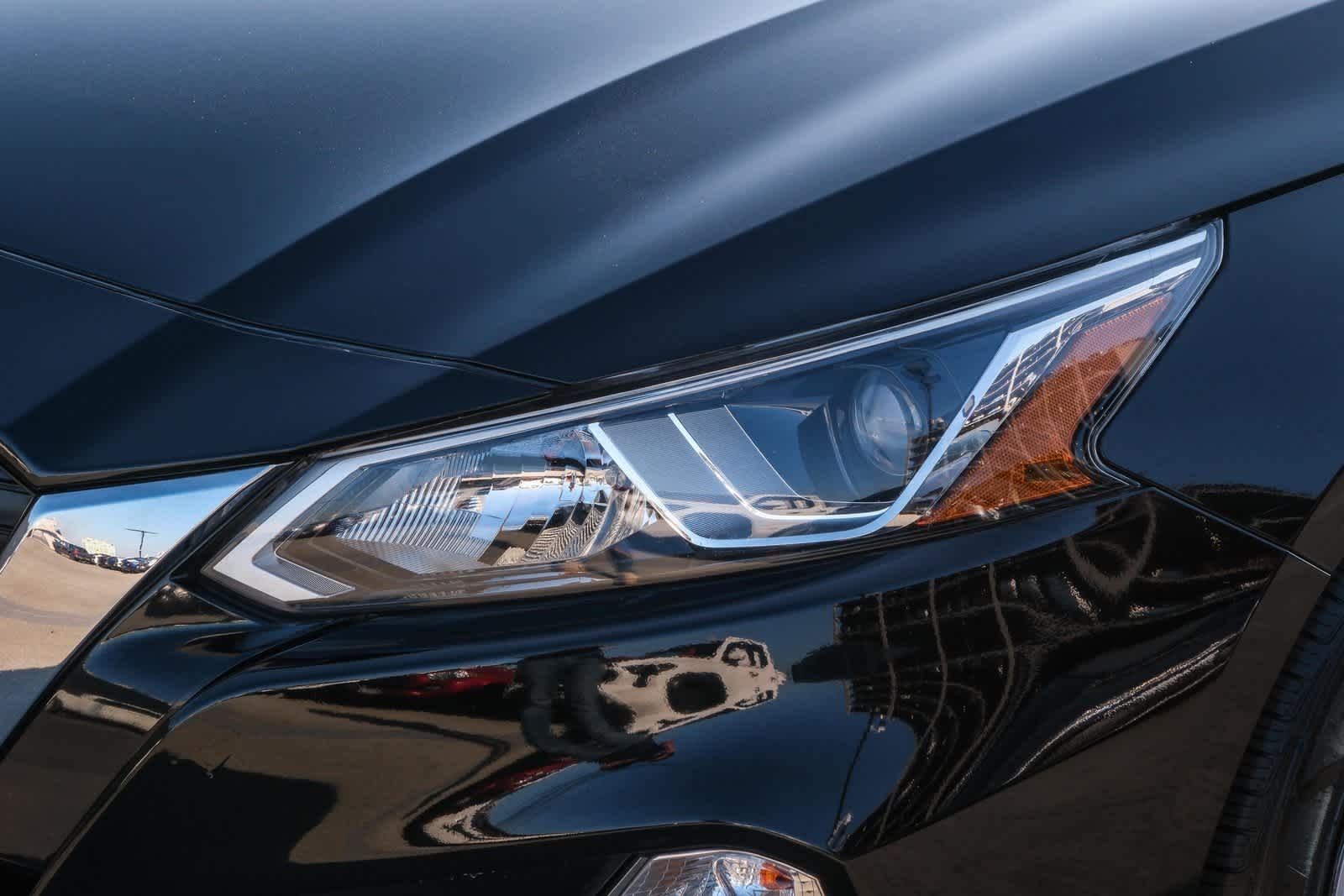 Thumbnail: 2020 Nissan Altima - 7