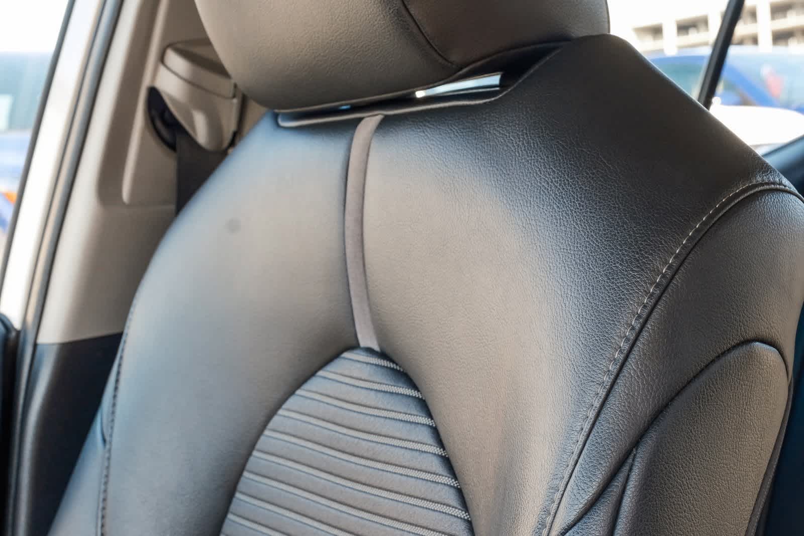 Thumbnail: 2019 Toyota Camry - 21