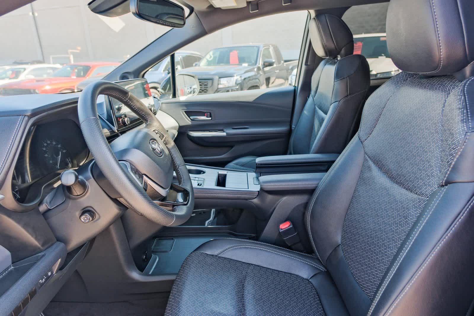 Thumbnail: 2023 Toyota Sienna - 19