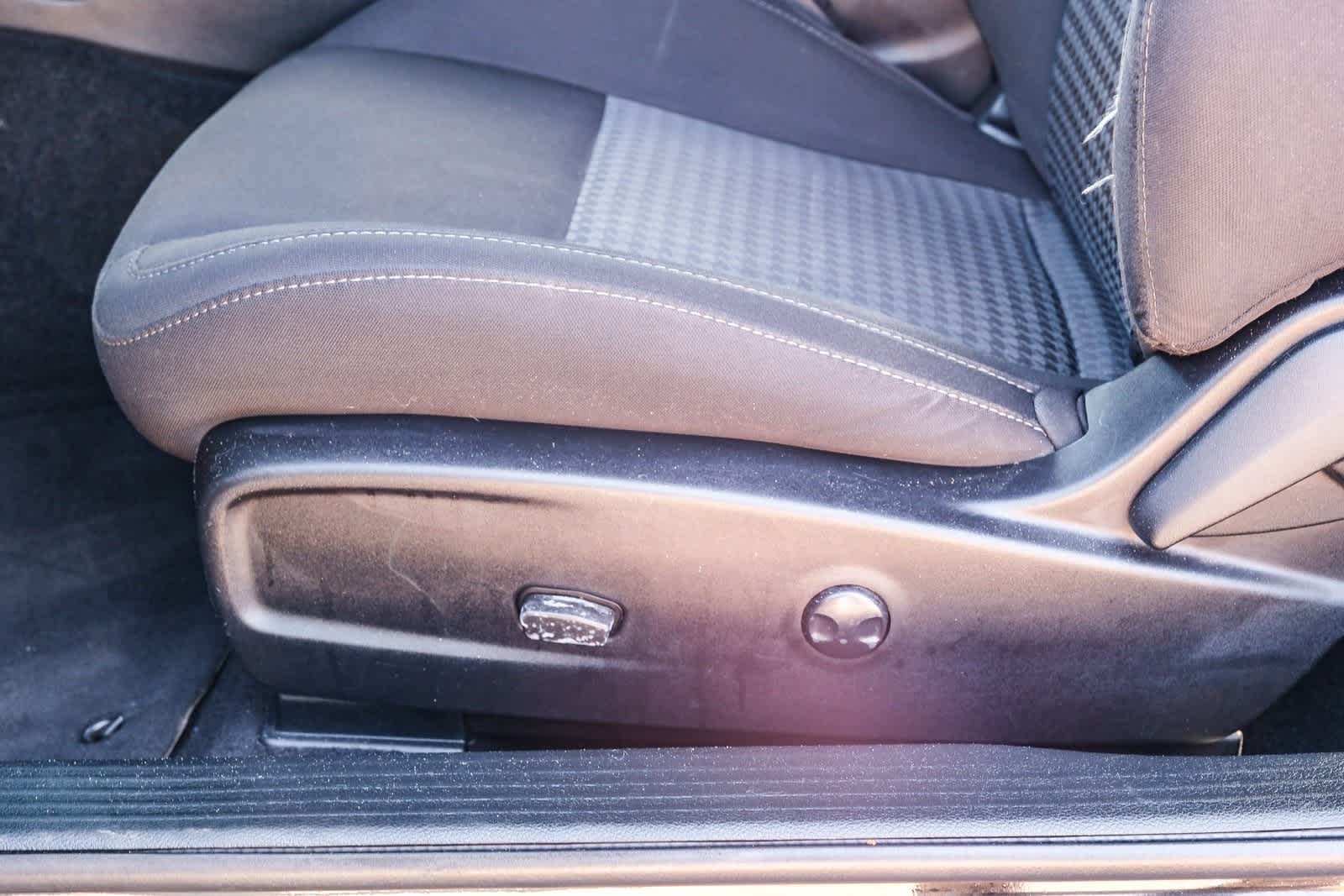 Thumbnail: 2022 Dodge Challenger - 16