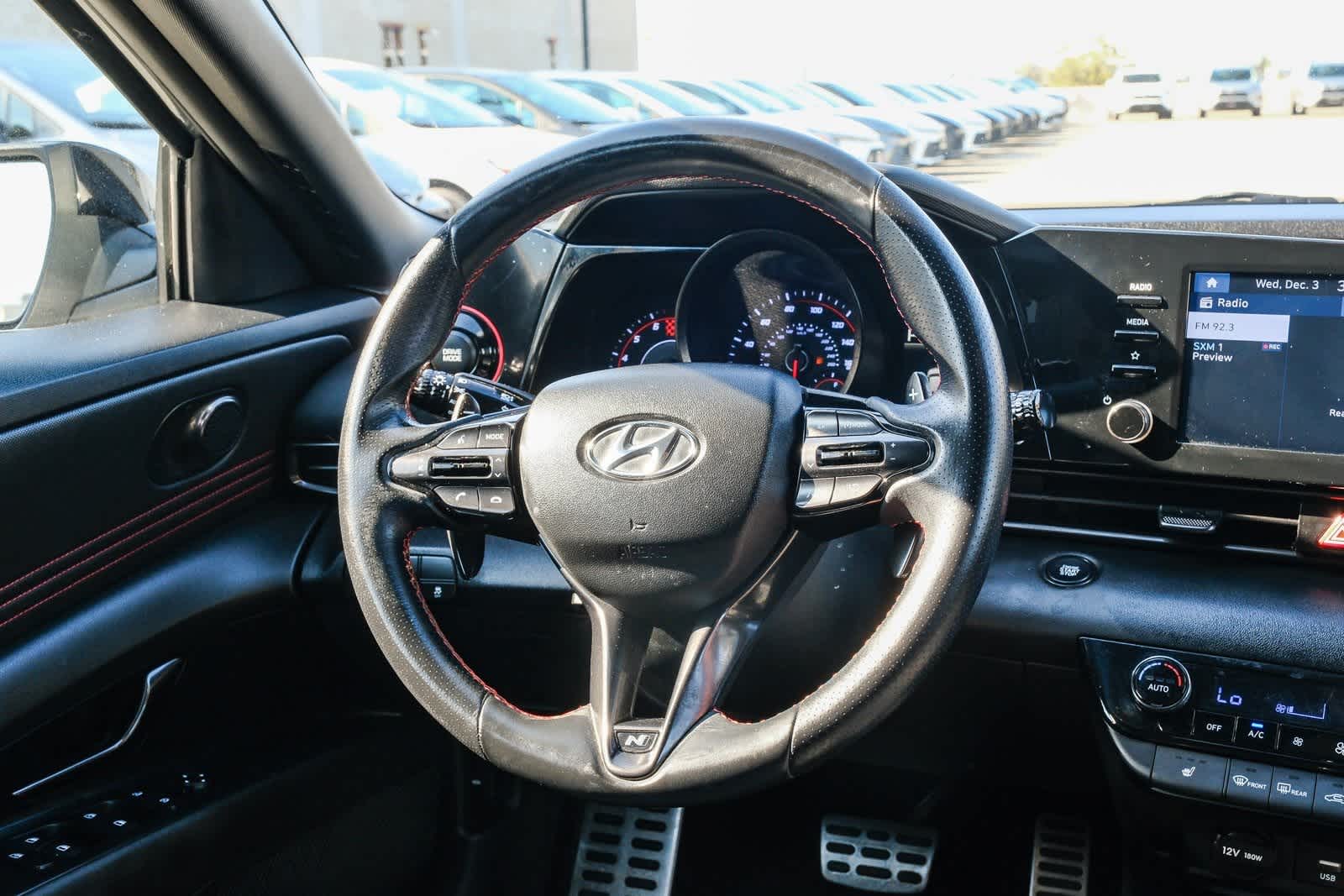 Thumbnail: 2022 Hyundai Elantra - 17