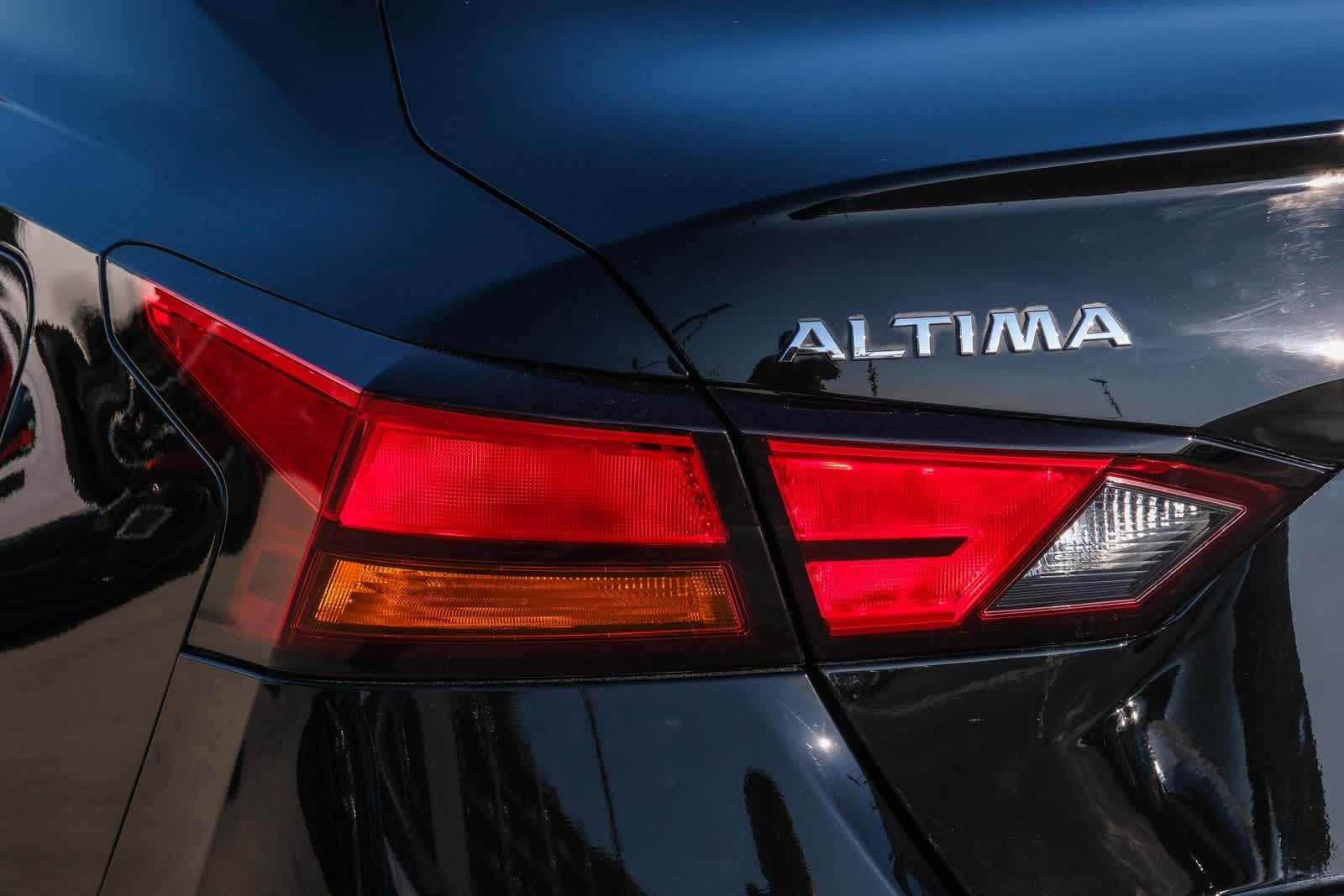 Thumbnail: 2020 Nissan Altima - 6