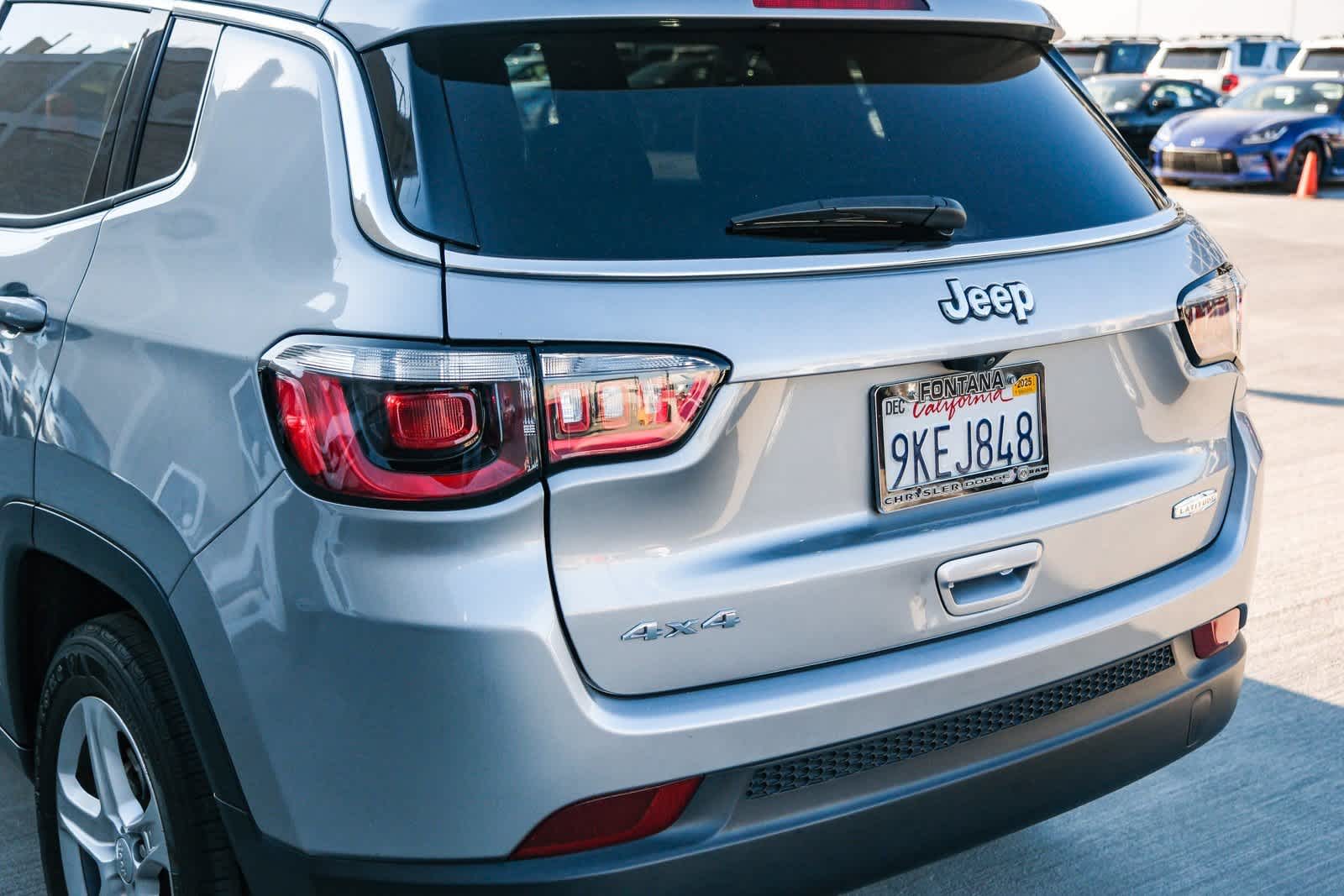 Thumbnail: 2023 Jeep Compass - 8