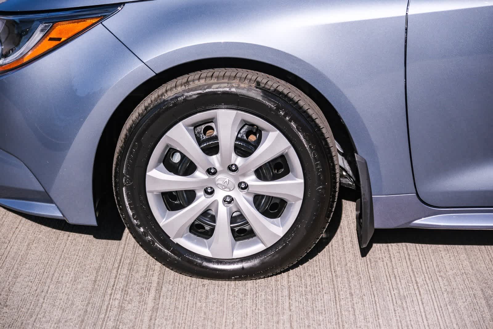 Thumbnail: 2025 Toyota Corolla - 9