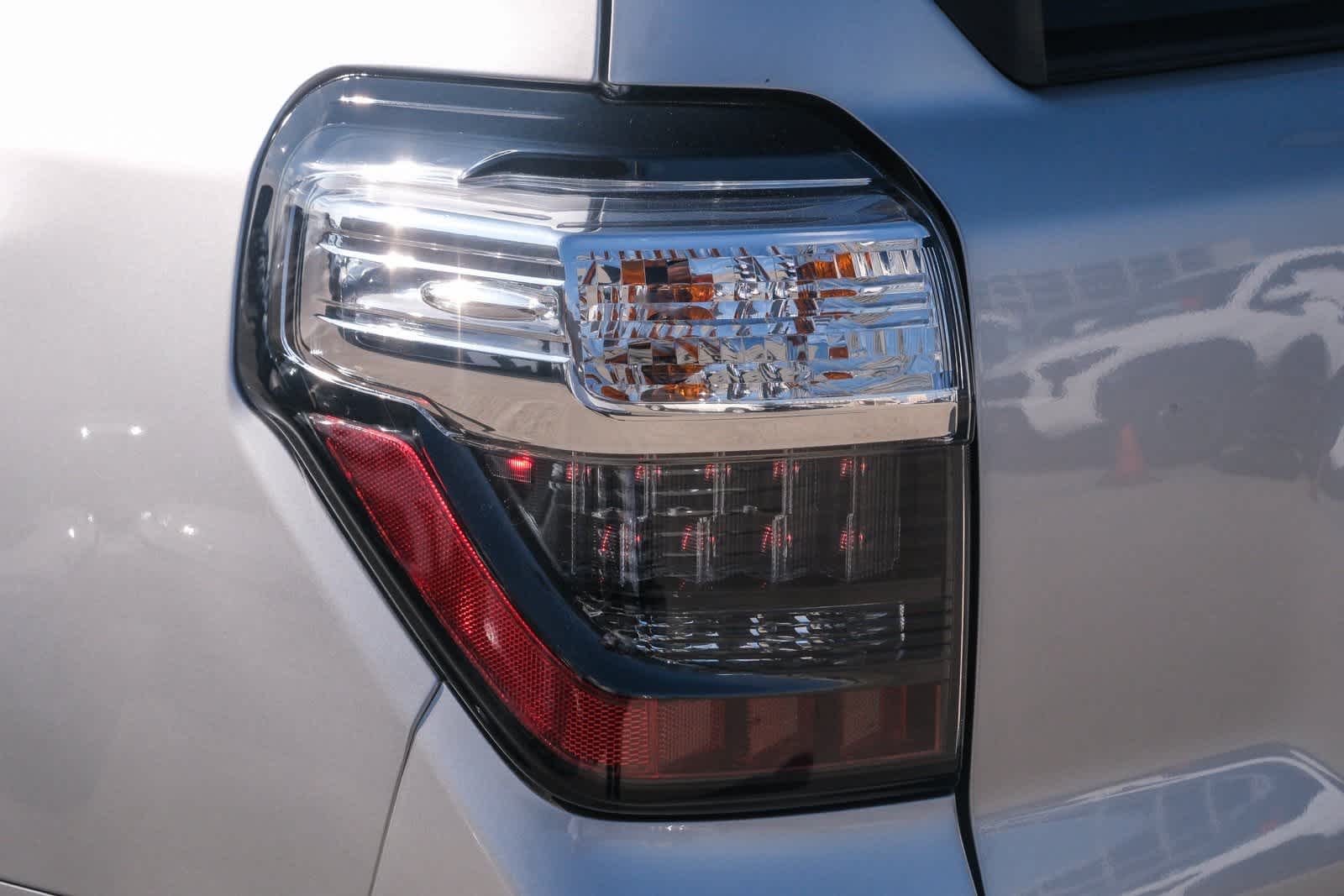 Thumbnail: 2022 Toyota 4Runner - 7