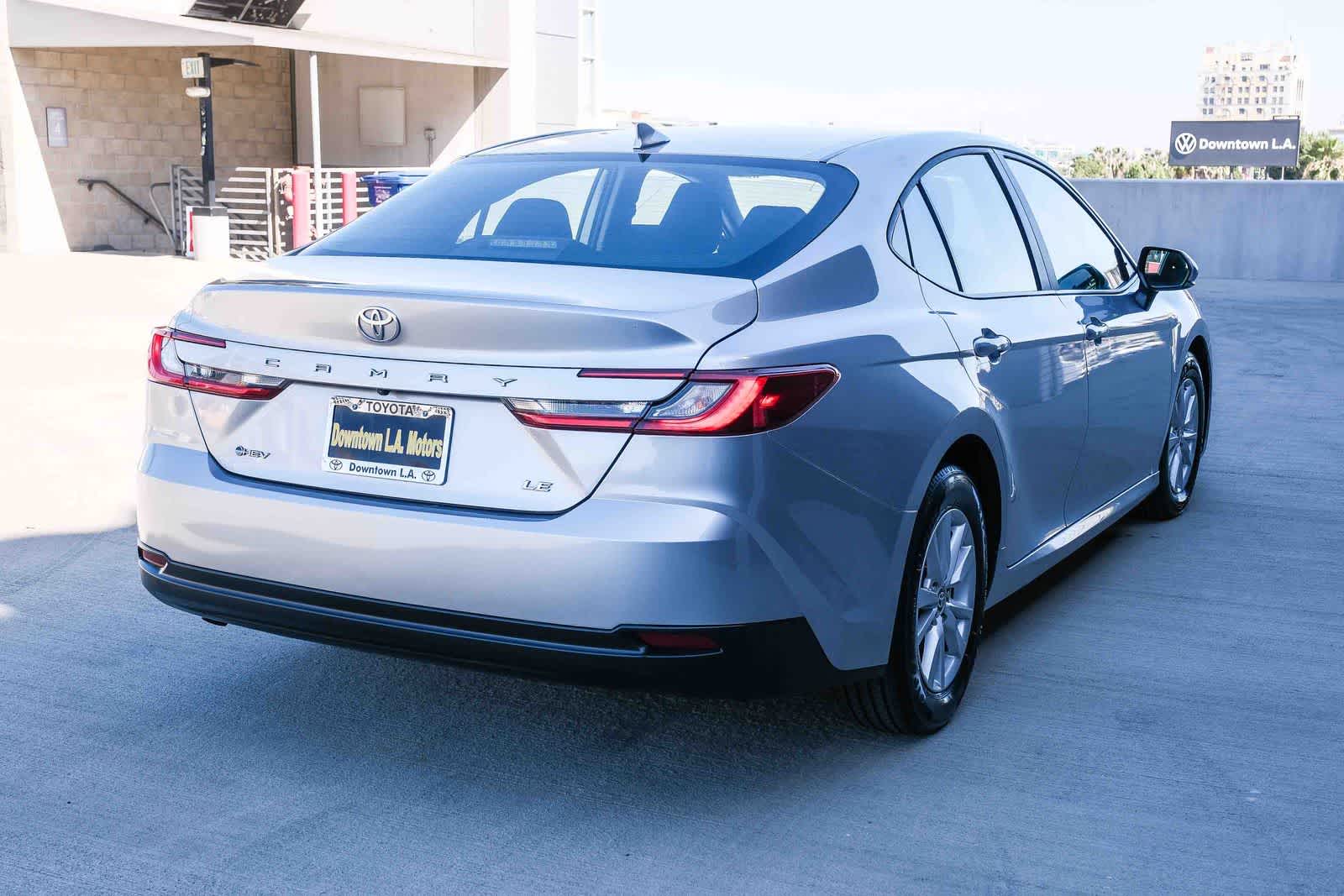 Thumbnail: 2025 Toyota Camry - 4