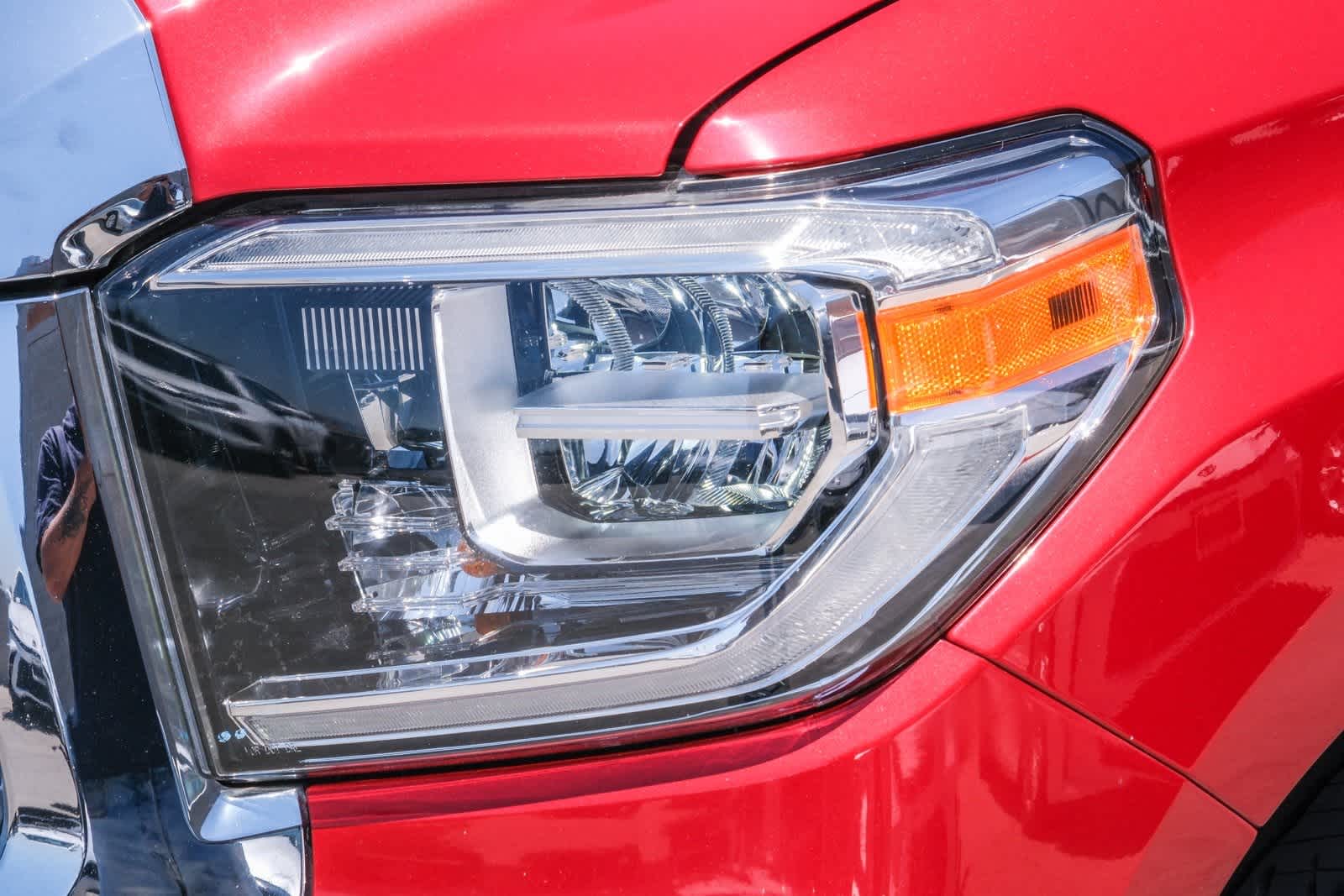 Thumbnail: 2018 Toyota Tundra - 9