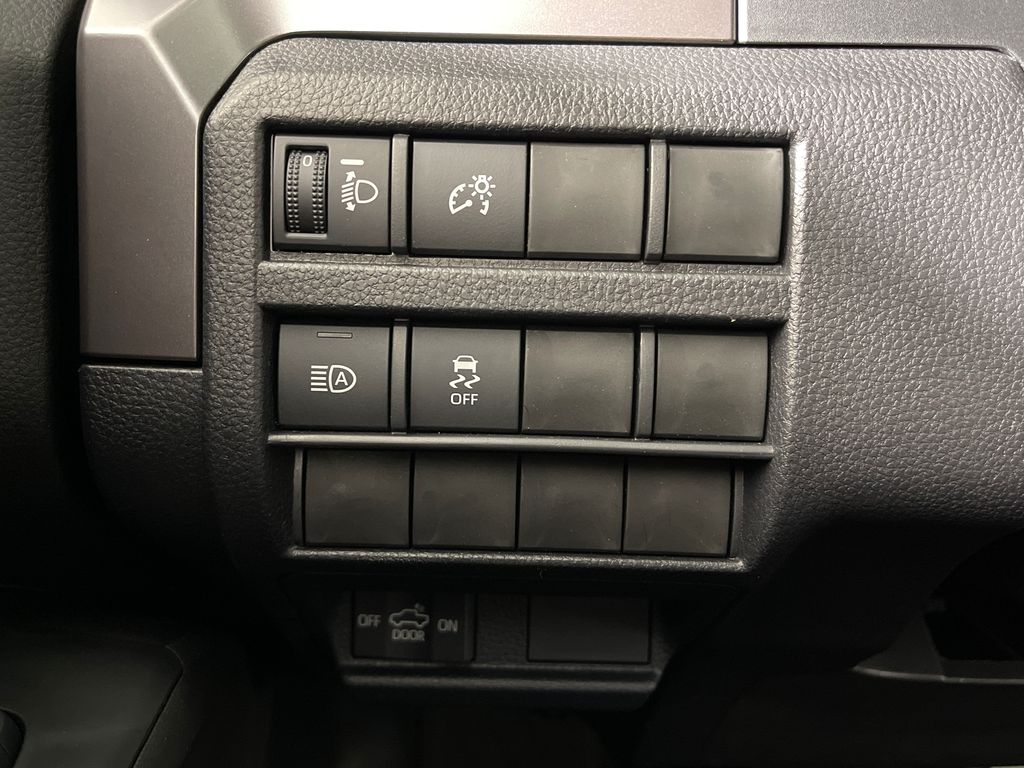 2026 Toyota Tacoma SR5 - Photo 28