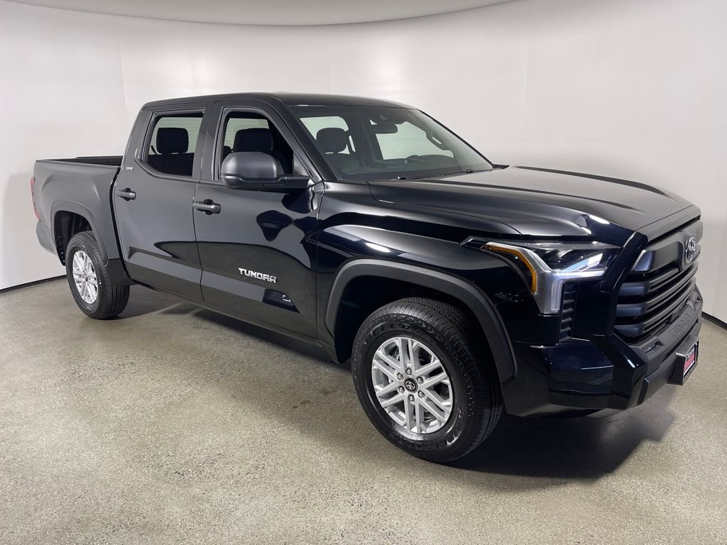 New 2026 Toyota Tundra SR5 SR5 CREWMAX 5.5