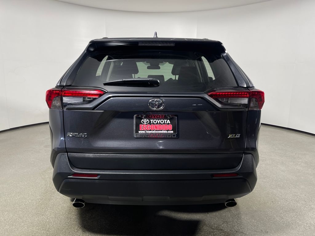 2024 Toyota RAV4 XLE photo 4