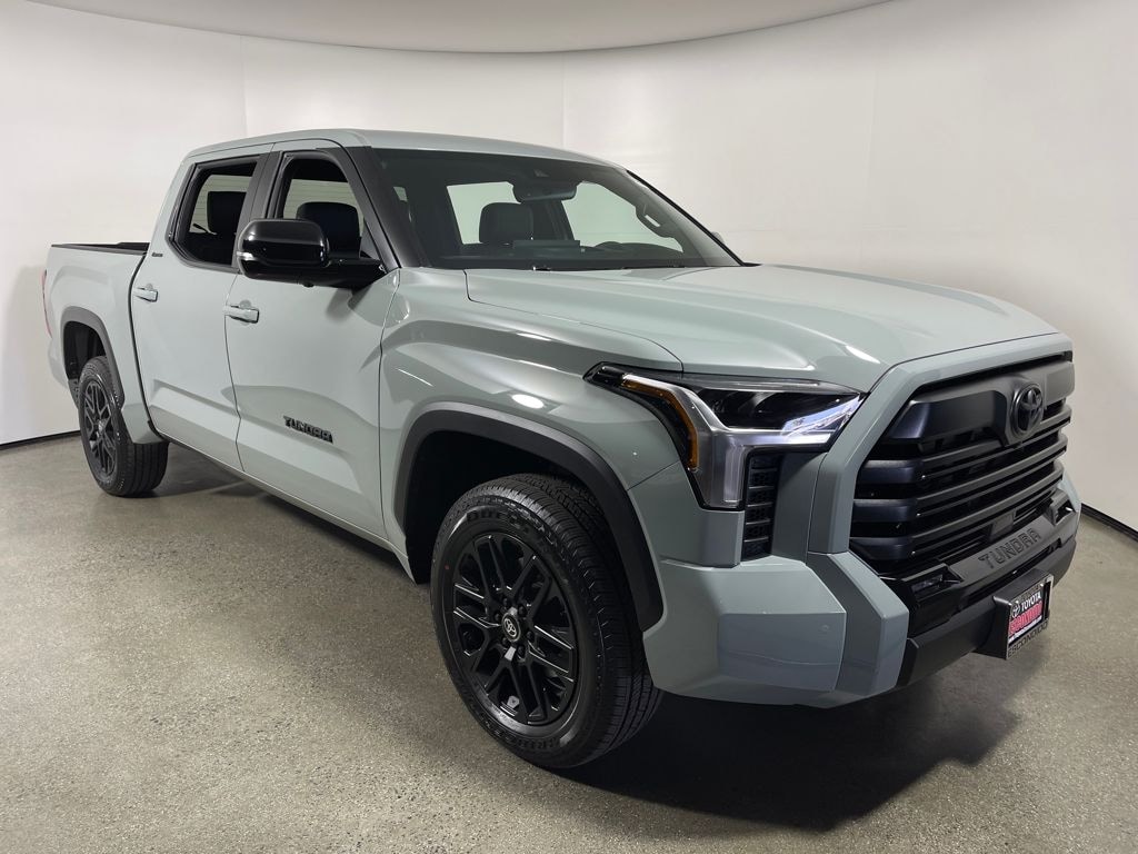 New 2026 Toyota Tundra Limited LIMITED CREWMAX 5.5