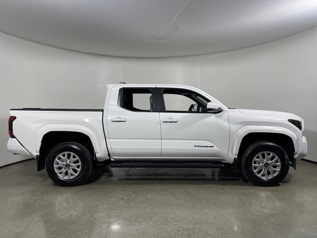 New 2026 Toyota Tacoma SR5 4X4 DOUBLE CAB