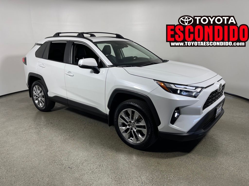 2024 Toyota RAV4 XLE Premium's photo
