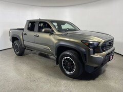 2026 Toyota Tacoma i-FORCE MAX TRD Off-Road 4X4 DOUBLE CAB HV