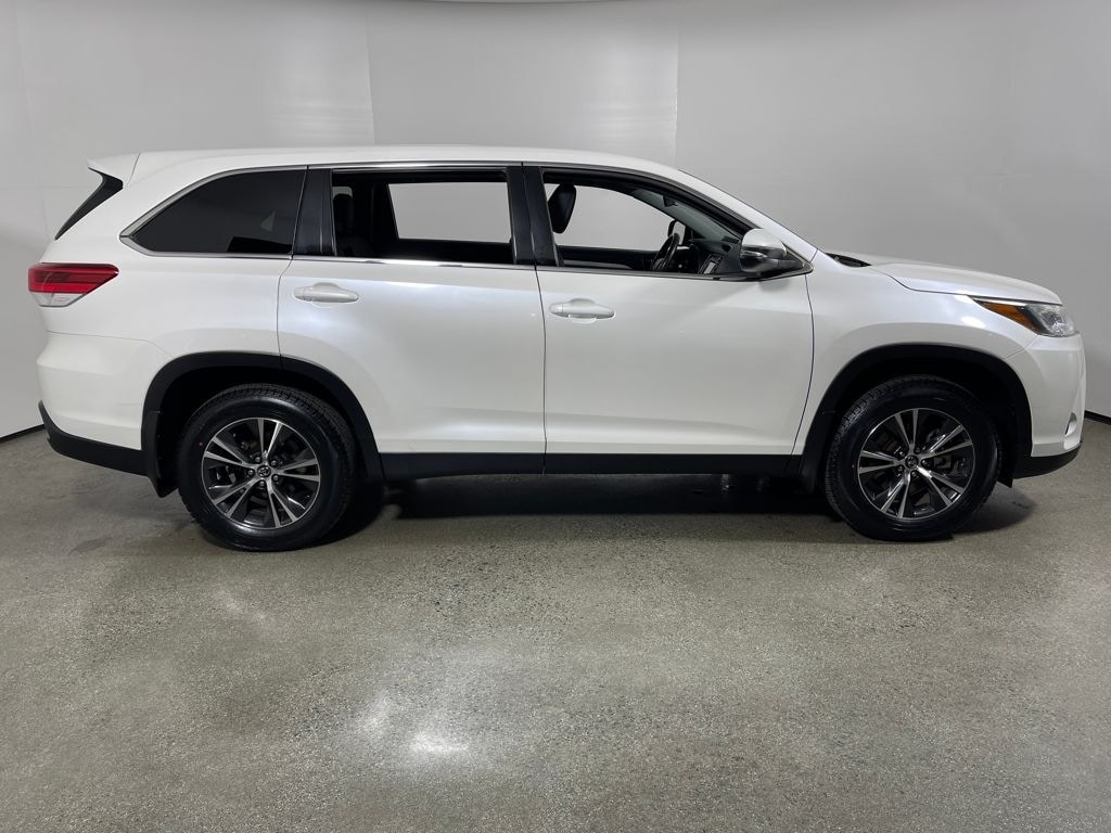 Certified 2019 Toyota Highlander LE I4 SUV