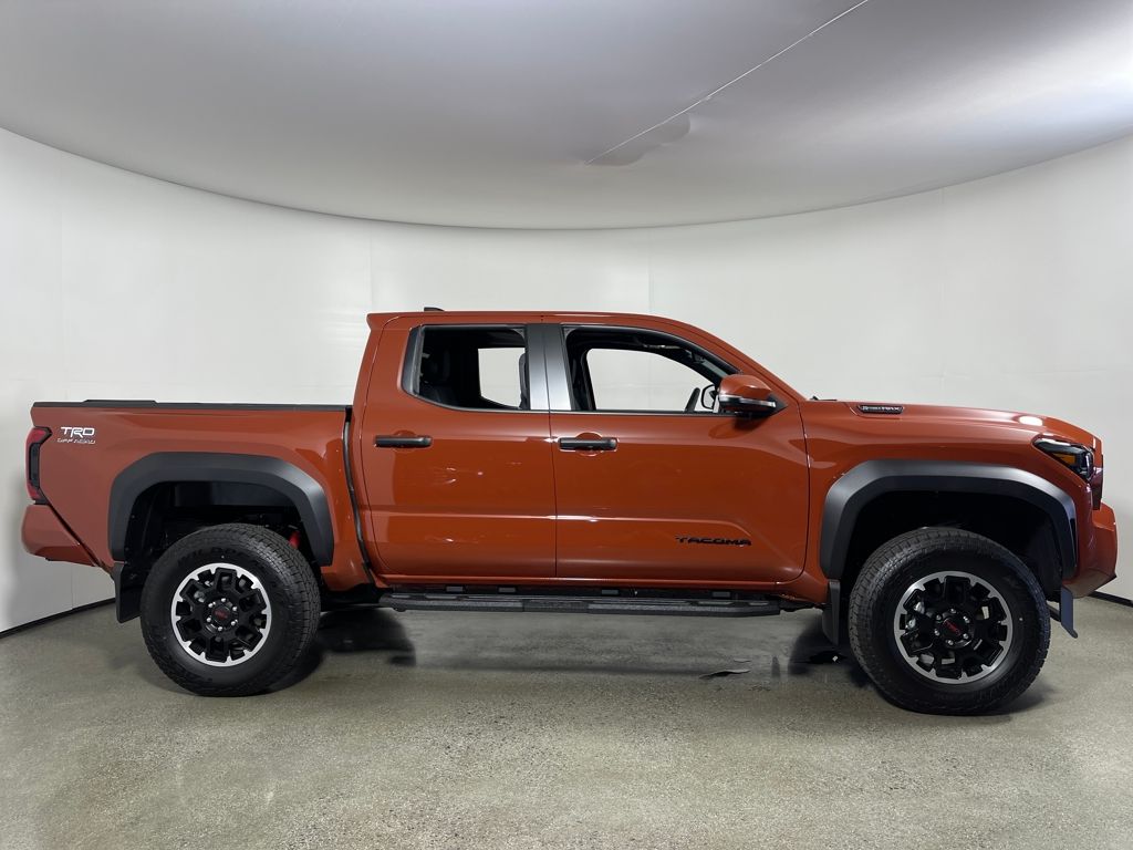 2025 Toyota Tacoma TRD Off-Road 4x4 Double Cab photo 2