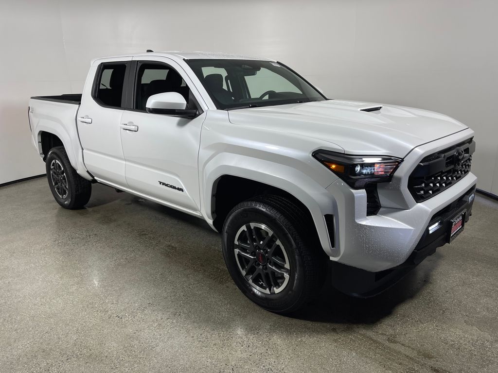 2026 Toyota Tacoma TRD Sport's photo